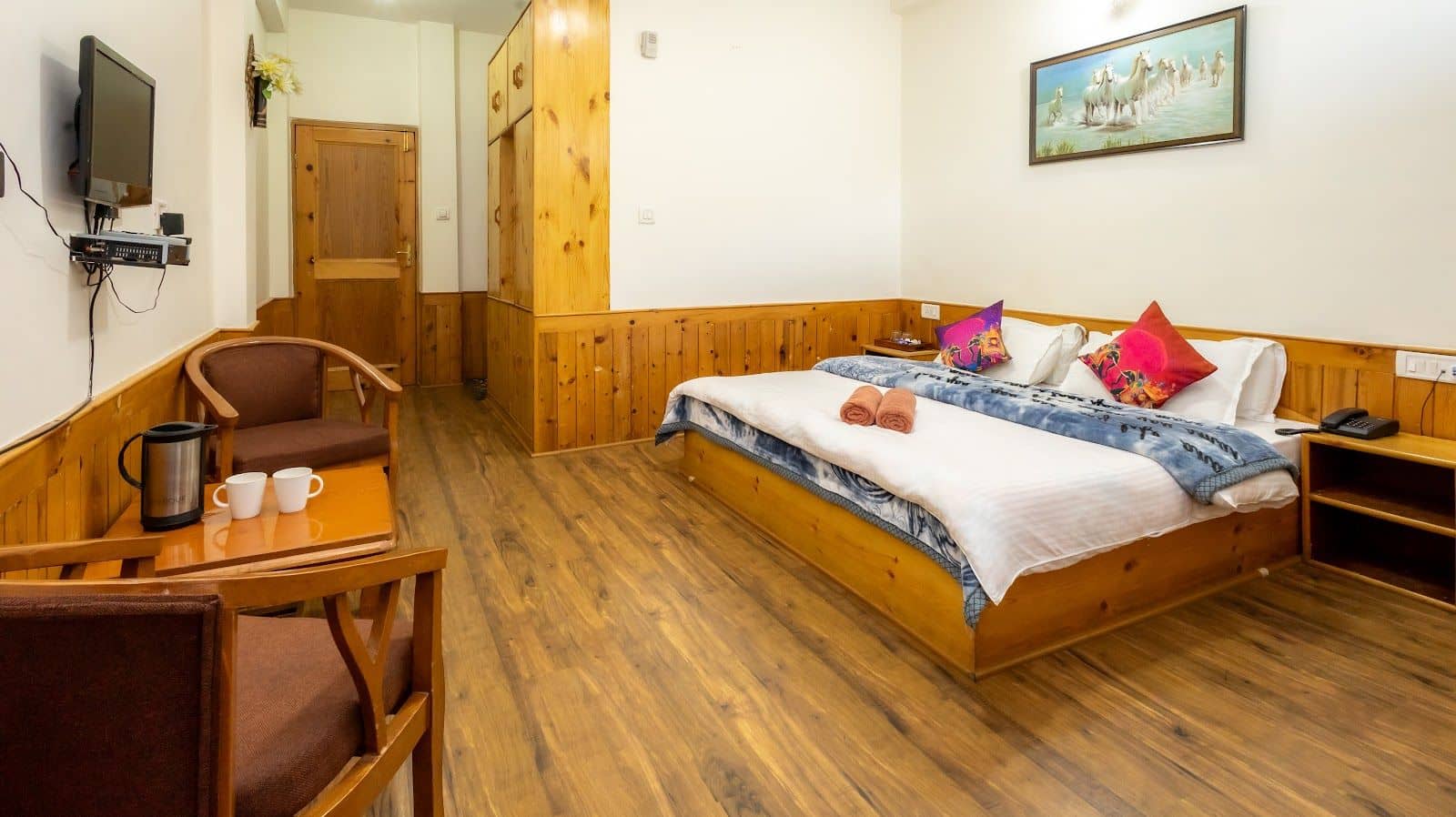 Mountain View Cottages w/ Home Meals, HP - Manali, HP photo 5