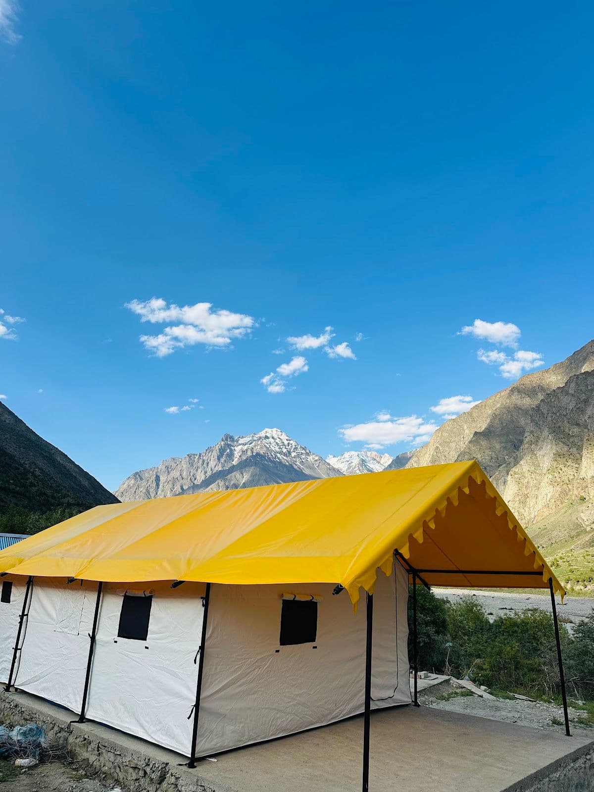 Villa w/ Bonfire & Mountain Views, HP in next to Gazebo River Side Camps 1