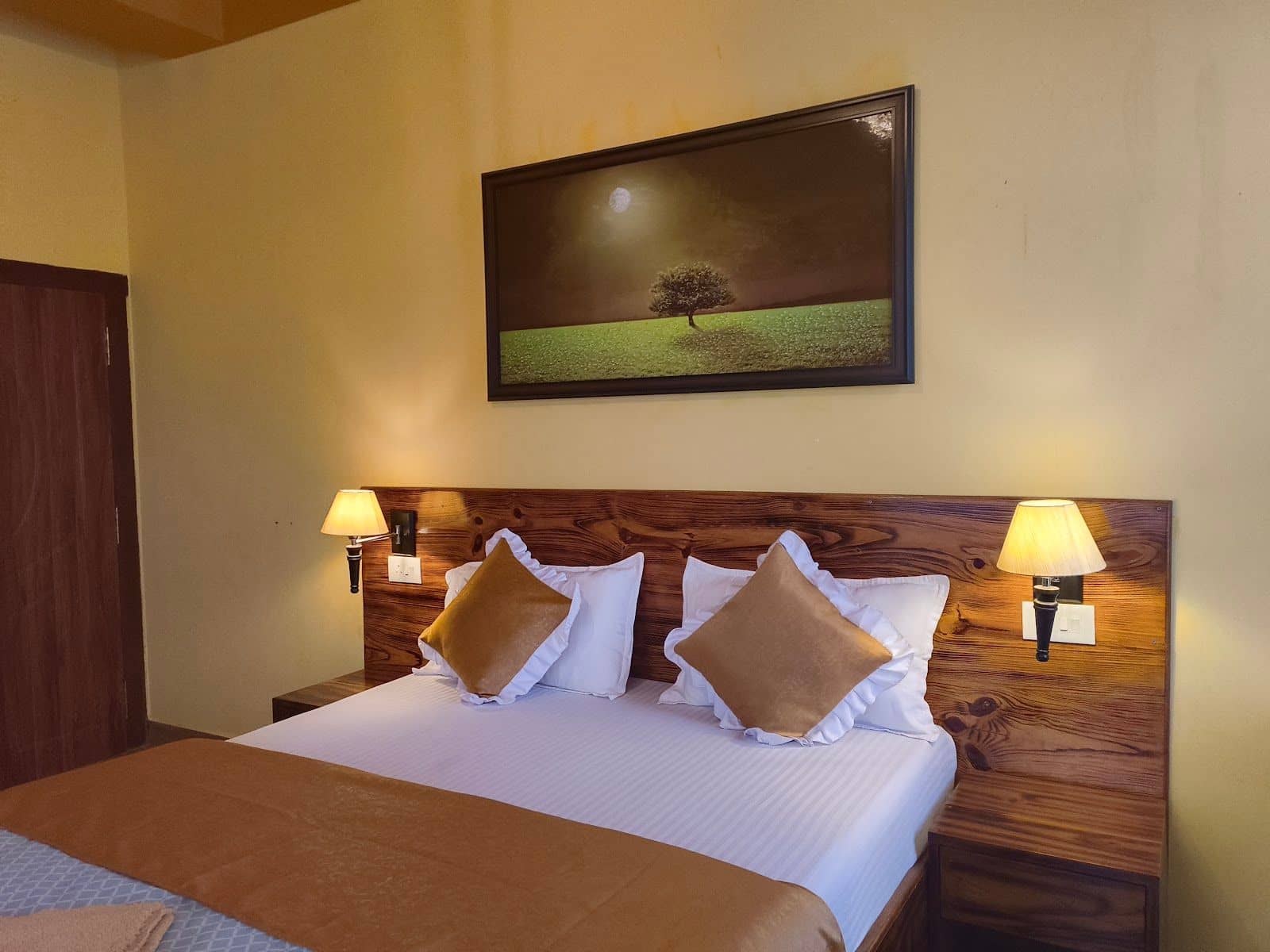 Tranquil Riverside Retreat with Mountain Views - Cherrapunjee photo 5