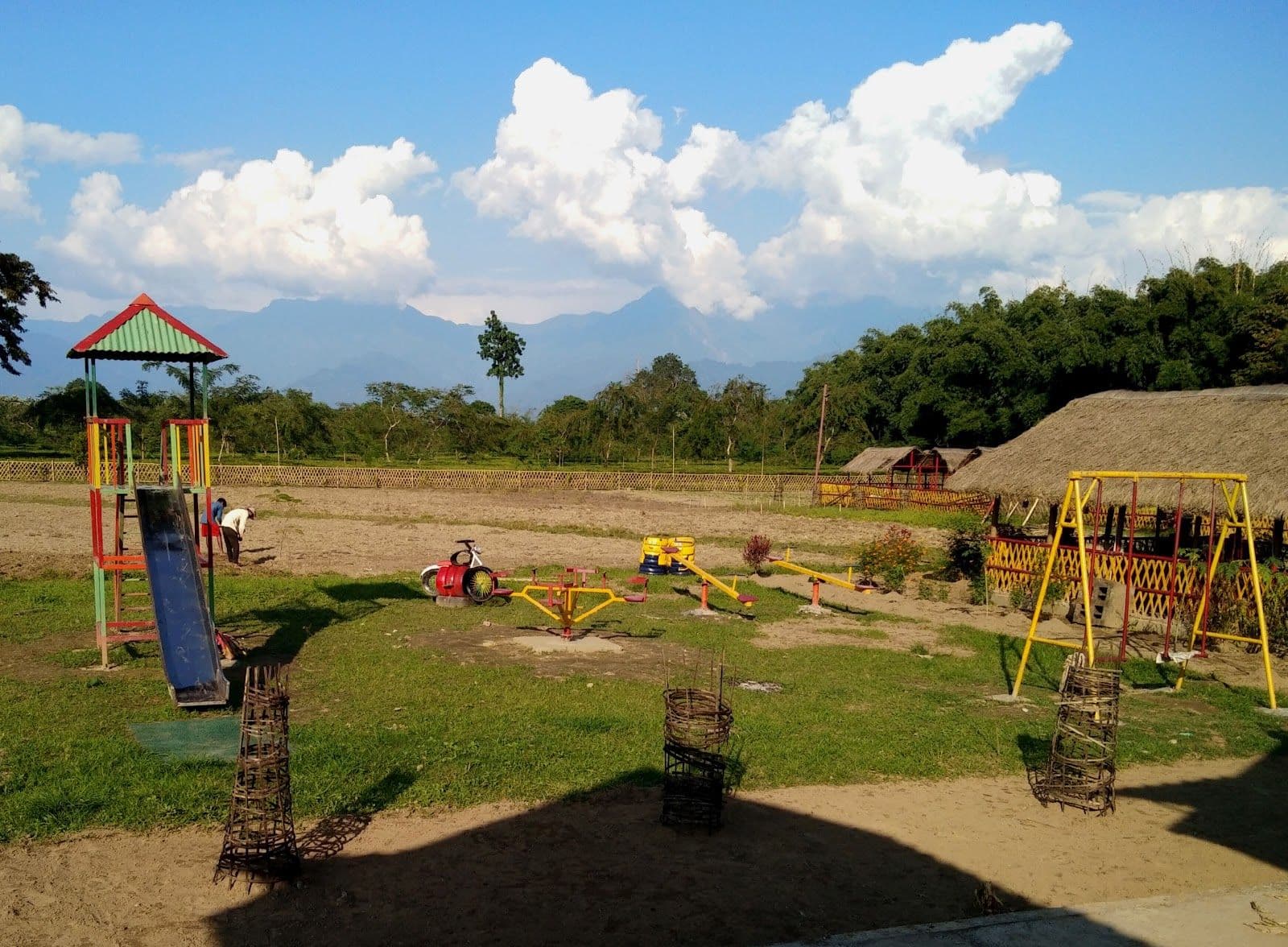 Spacious Grounds Stay w/ Bonfires, AR in Pasighat 8