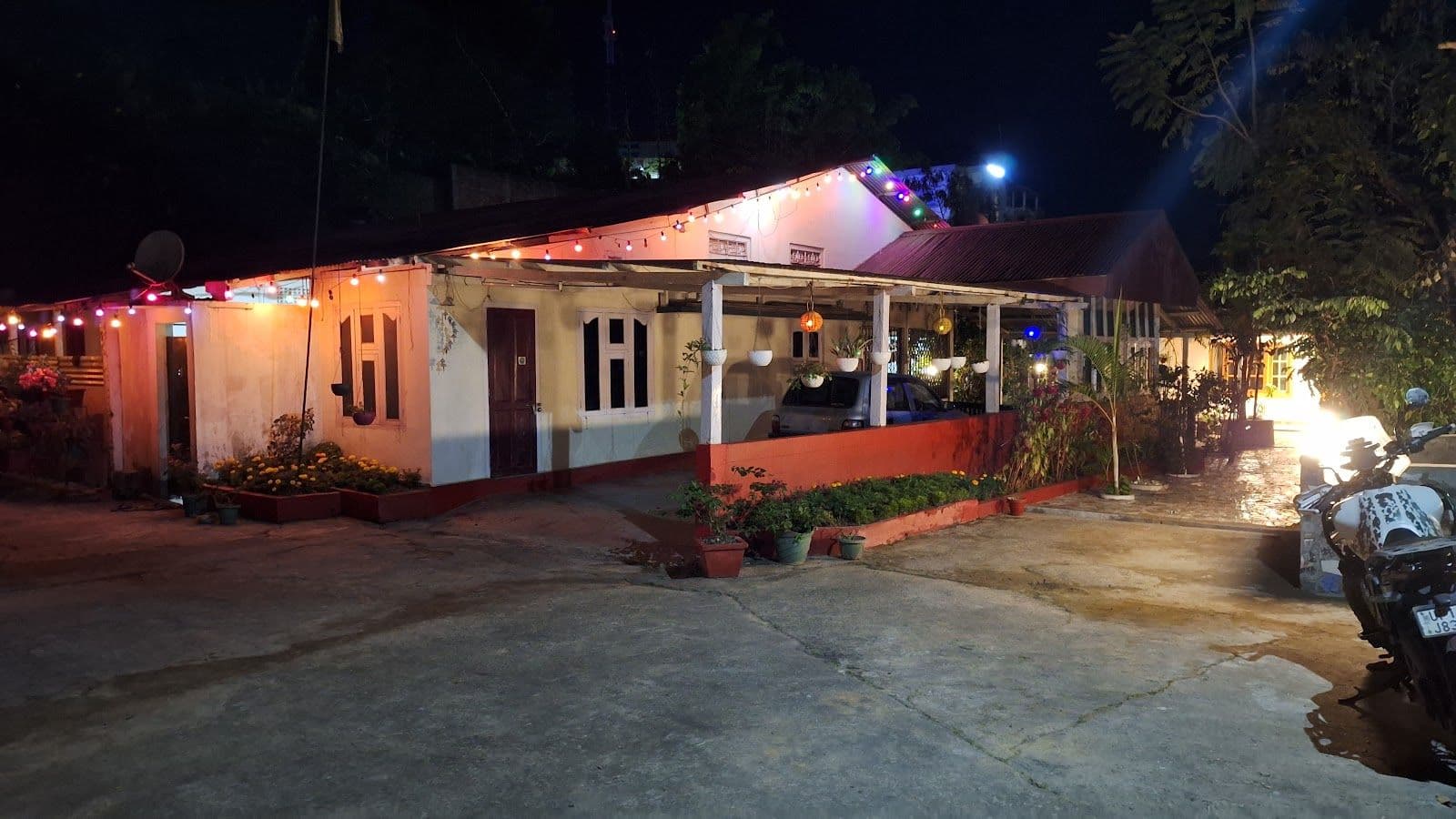 Cozy Mountain Homestay with Local Hospitality in India 8