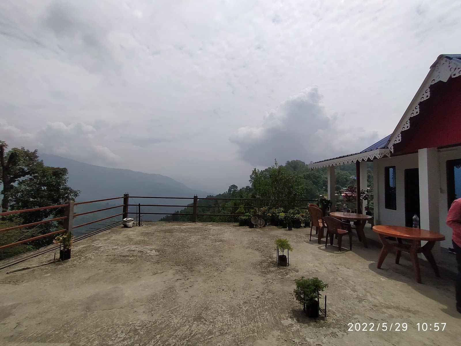 A peaceful escape from the city life. - Darjeeling photo 5