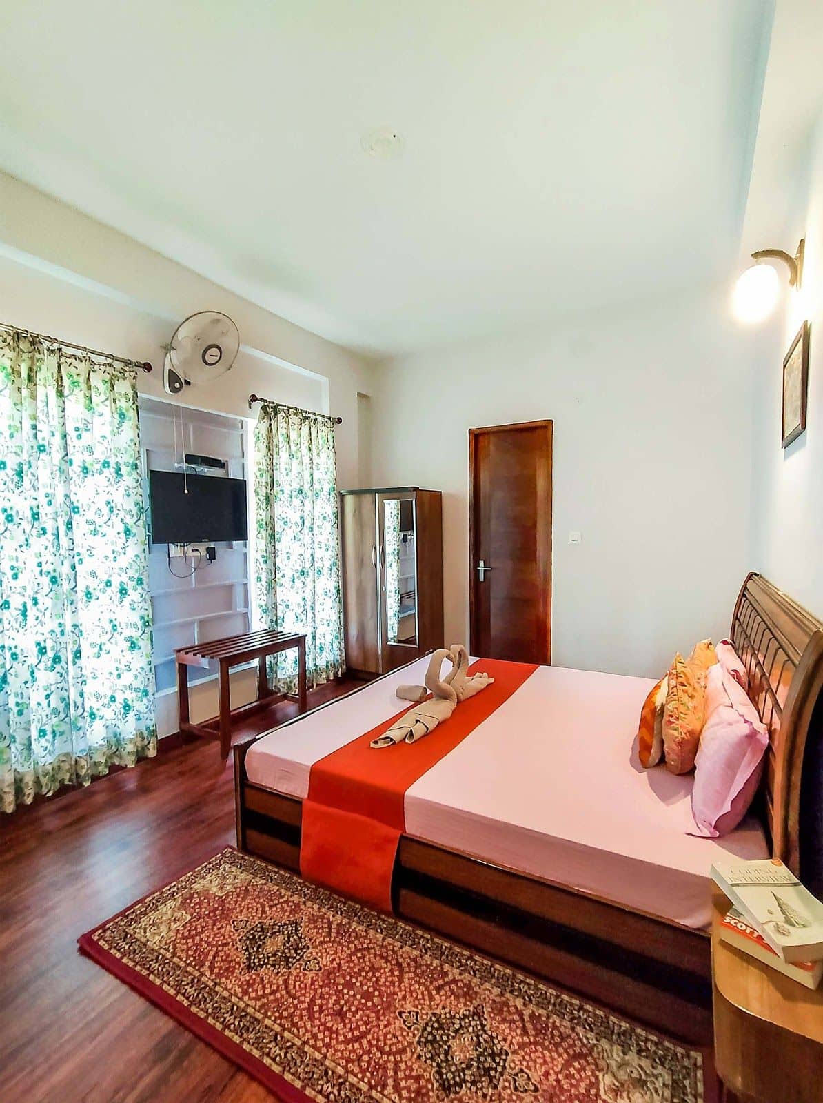 Homestay w/ Home Meals & Cafe, HP - Banikhet, HP photo 3