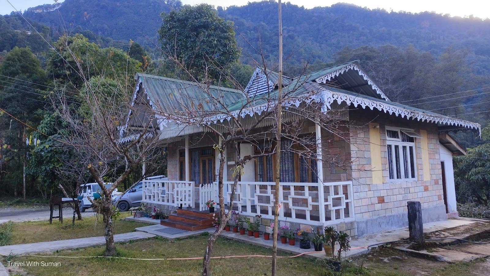 Kanchenjunga Views, Farmstay w/ Organic Food in Yuksom 1