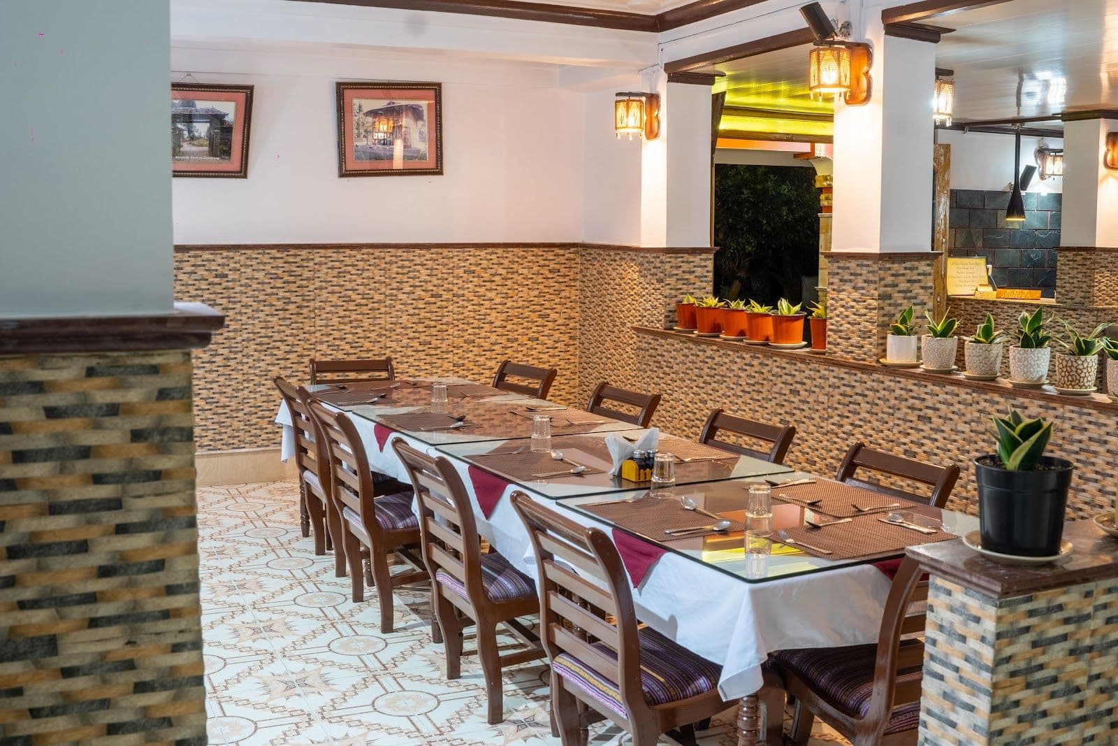 Balcony Kanchenjunga View Resort w/ Bonfire, SK in Kaluk, Sikkim 8