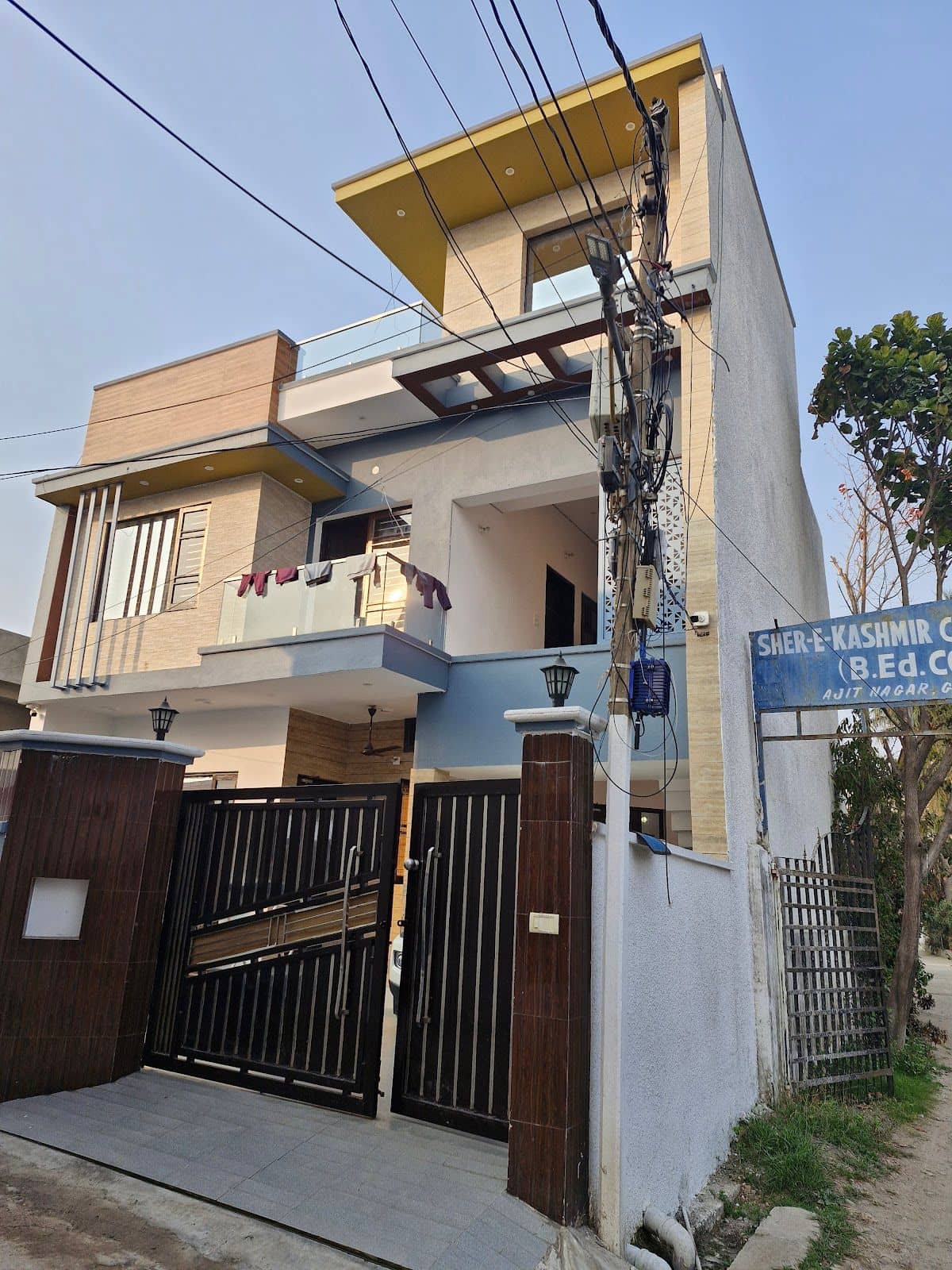 2BR Homestay w/ Home Meals & Big TV, Jammu - Jammu, Jammu and Kashmir