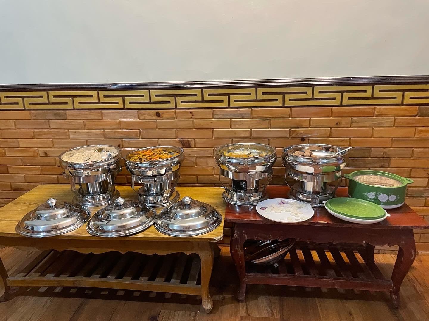 Homestay w/ Home Meals & Views, HP in Tabo, HP 8