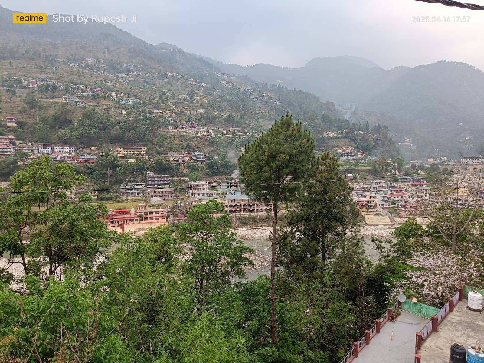 Homestay w/ Home Meals & Clean Rooms, Uttarakhand - Tiloth, Uttarakhand