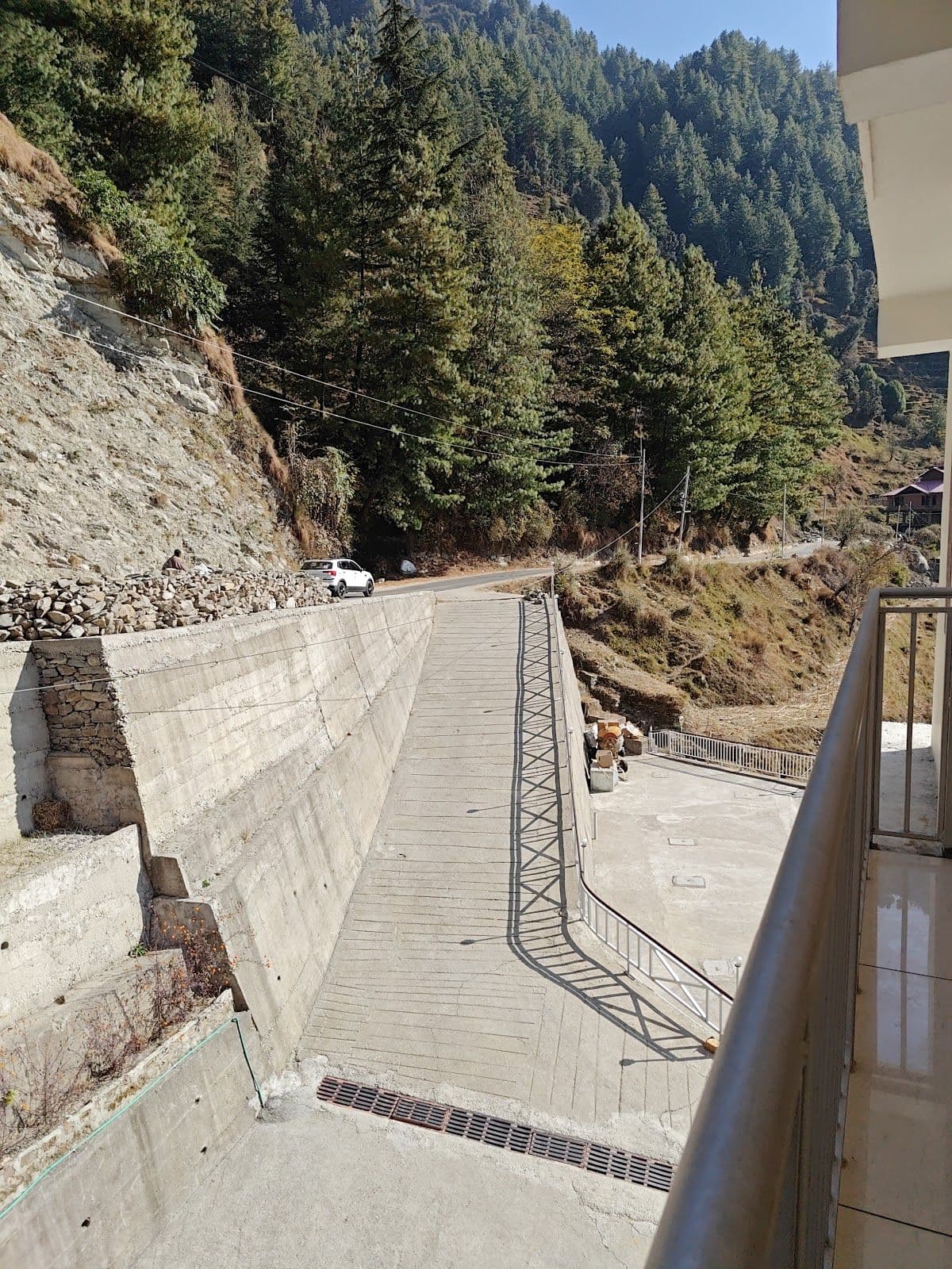 Cozy Homestay in Parashar in Parashar 8