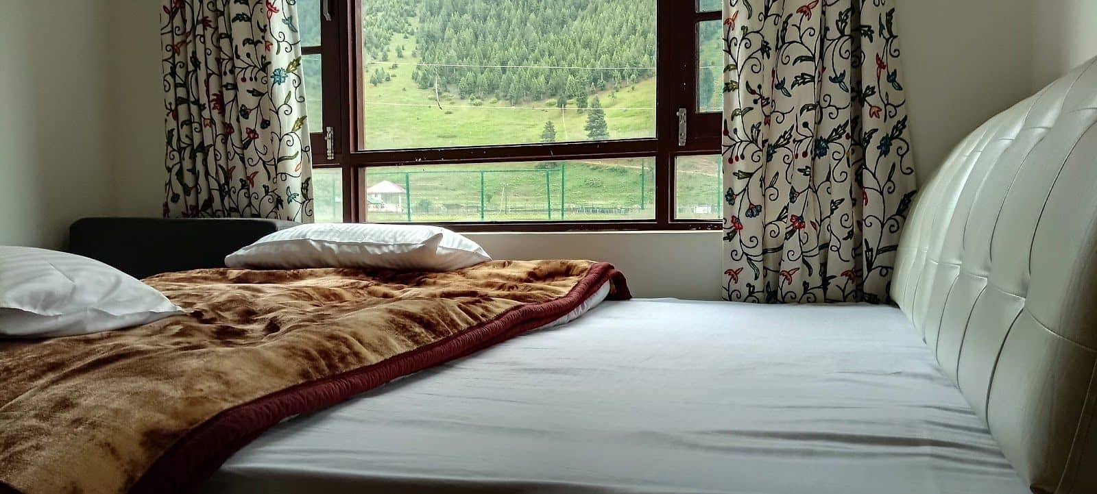 Valley View Homestay w/ Home Meals, Kashmir - Dawar, Kashmir photo 3