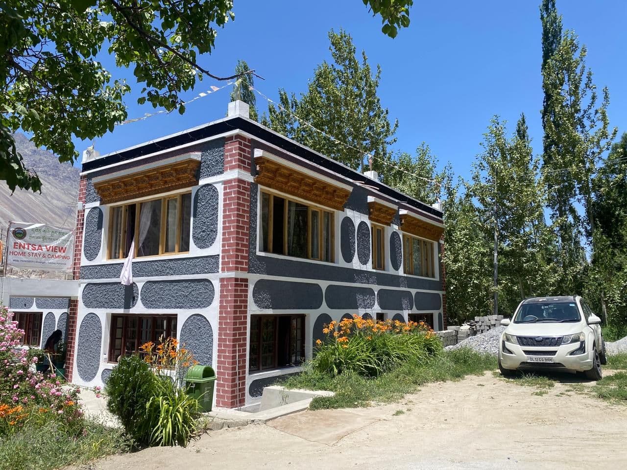 Garden Homestay w/ Home Meals & Views, Ladakh in Panamik, Ladakh 1