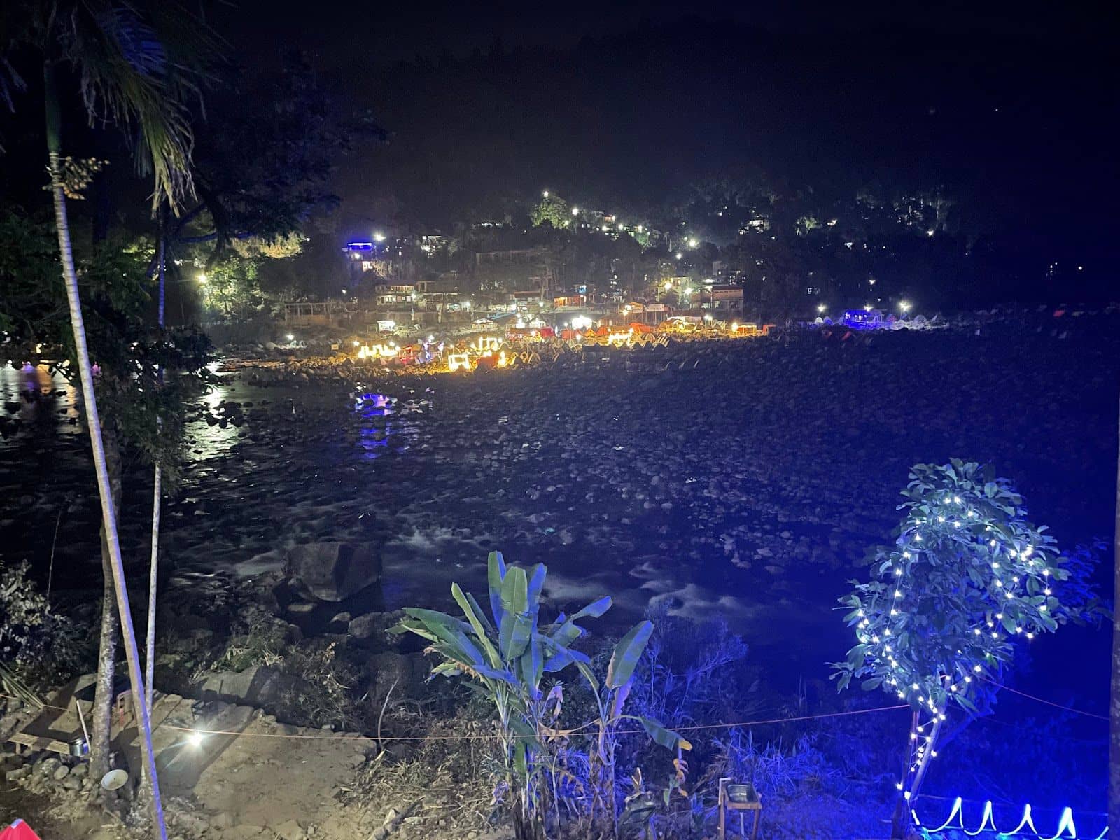 Adventure River Camp w/ Khasi Food, Mgl - Dawki