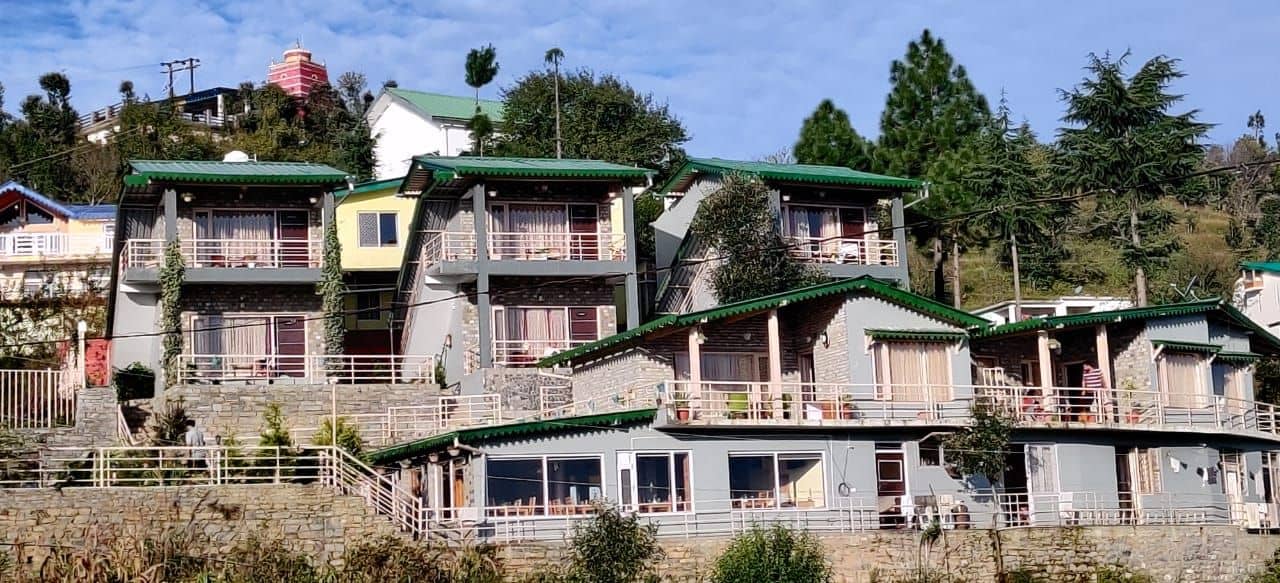 Hilltop Cottage w/ Snow Peak Views, Uttarakhand - Mukteshwar, Uttarakhand