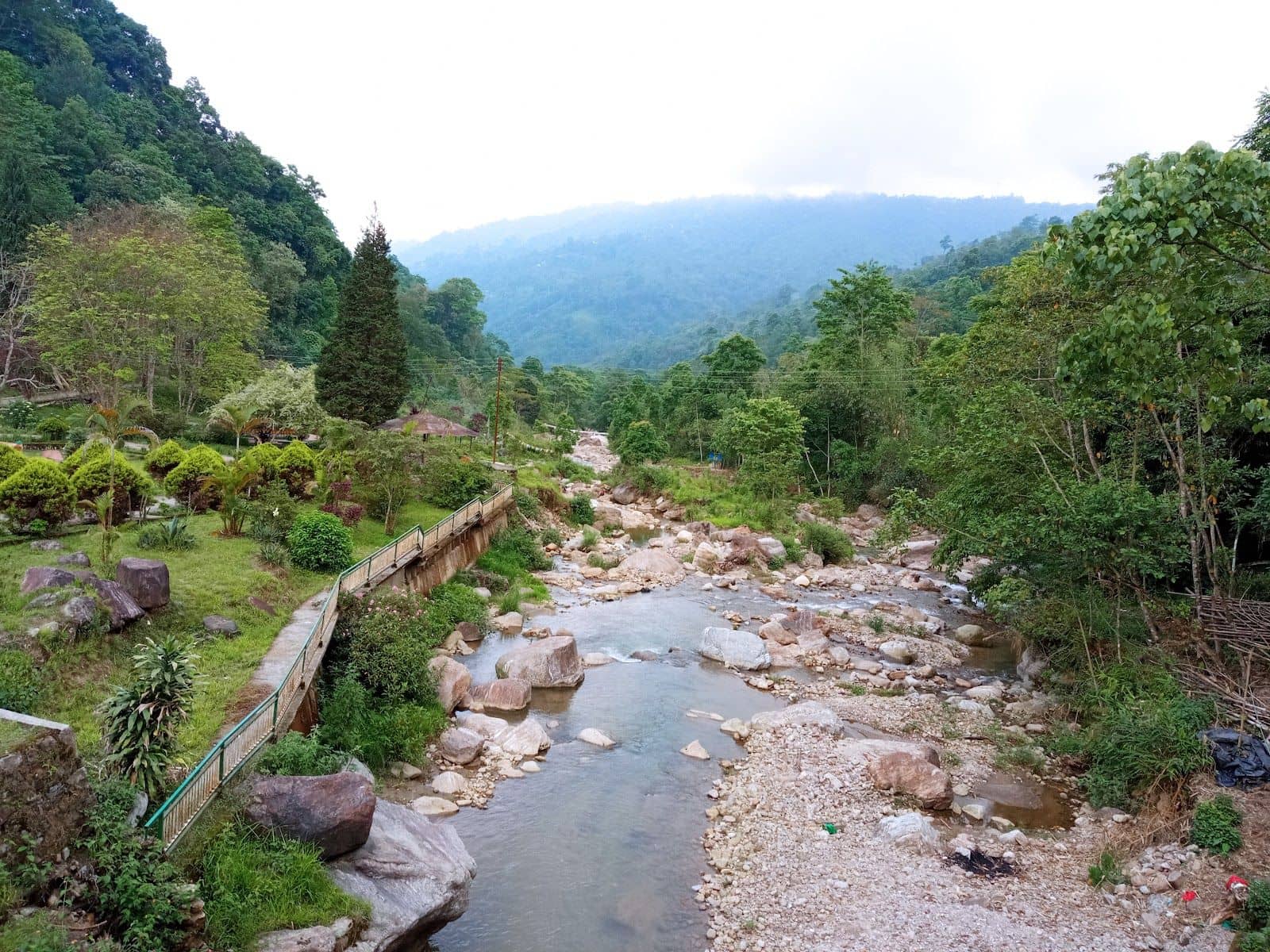 Luxurious Escape in the heart of Tea estate - Gopal dhara tea photo 5