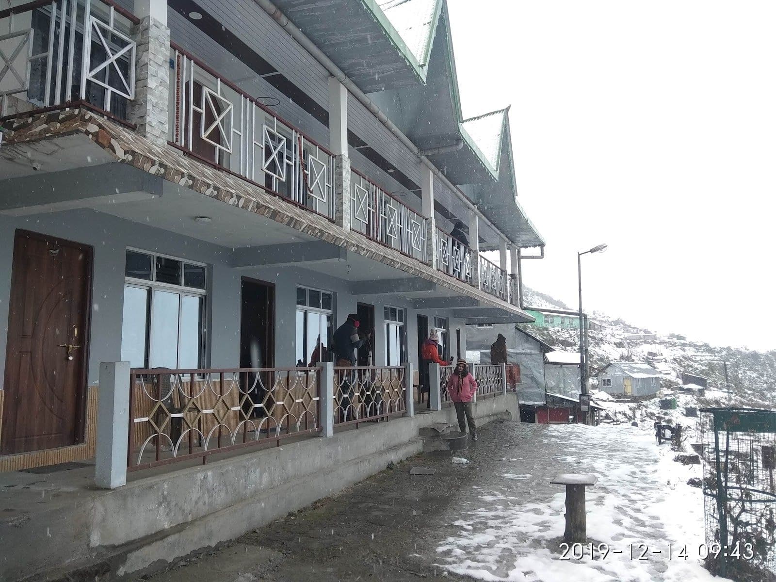 Scenic Mtn Homestay w/ Local Food & Bonfire, Sikkim in Sikkim, Zuluk 8