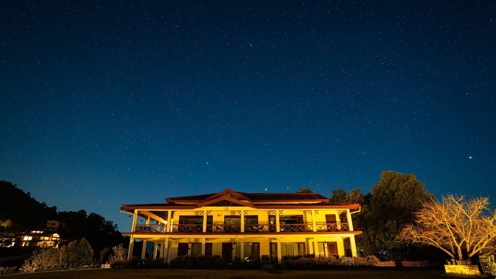 Cliff-Peak Homestay w/ Valley Views, Uttarakhand in Mukteshwar, Uttarakhand 1