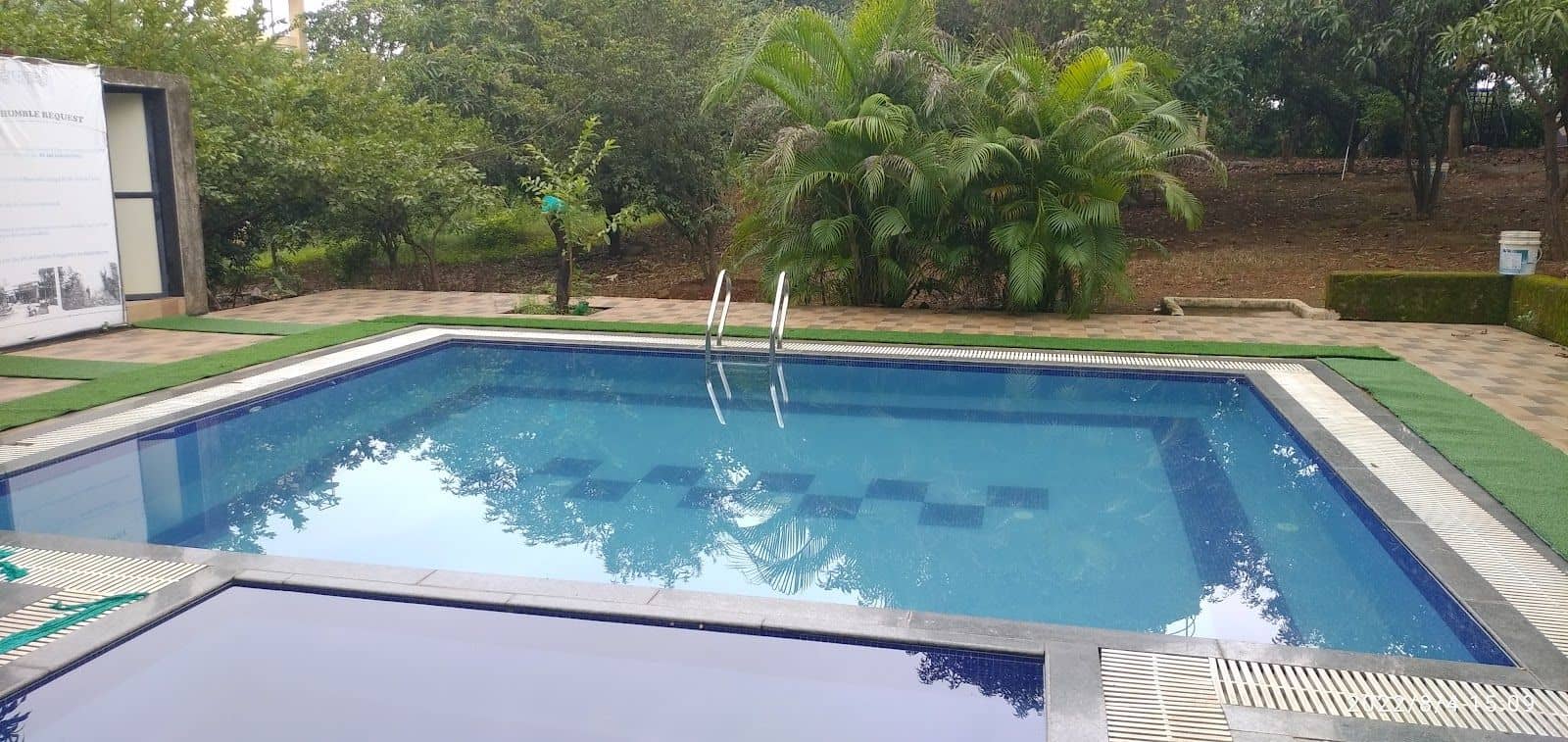 Spacious Farm Retreat with Lush Garden Views - Neral, Maharashtra photo 3