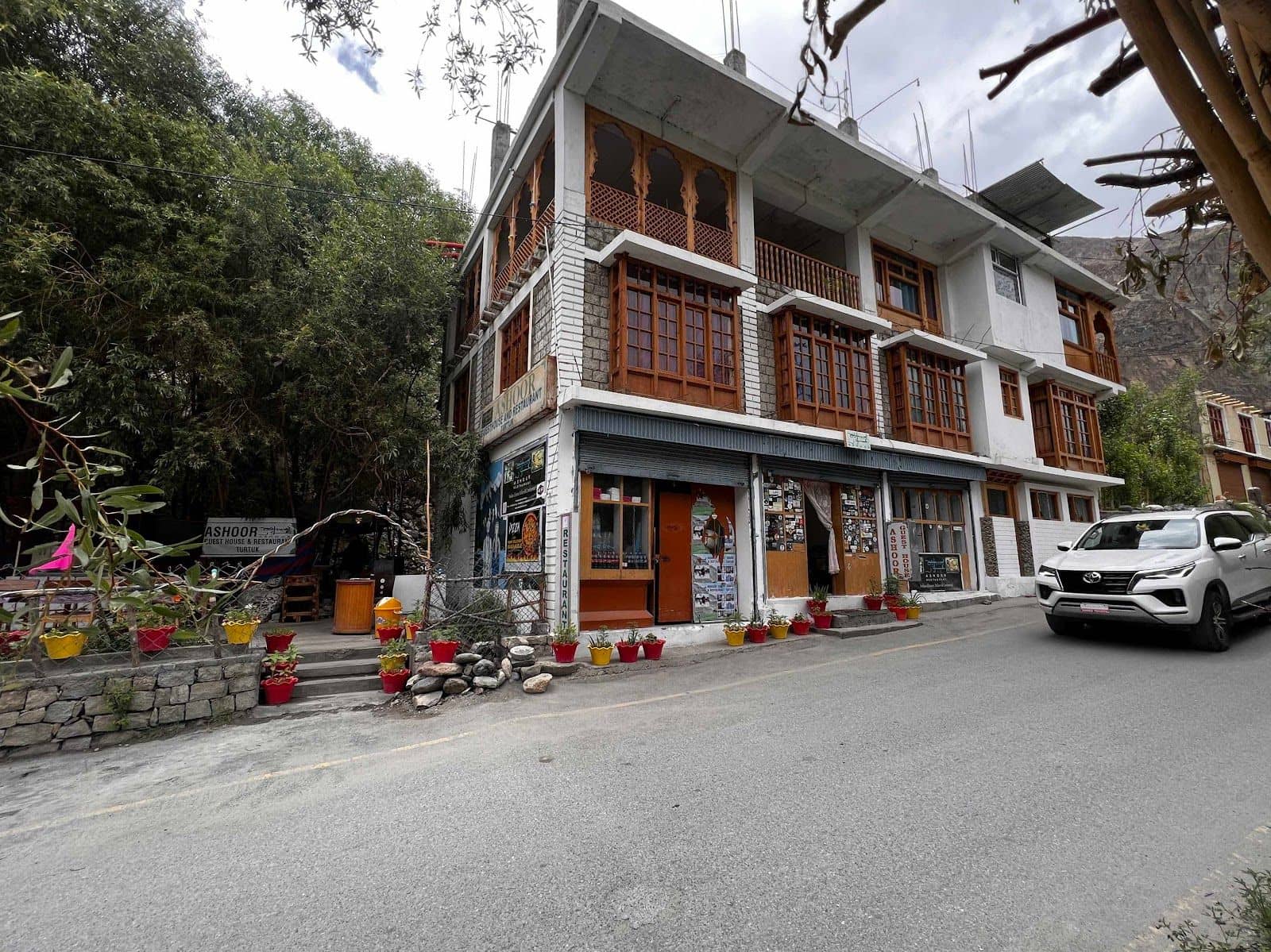 Guest House w/ Home Meals & Stargazing, Ladakh - Turtuk, Ladakh