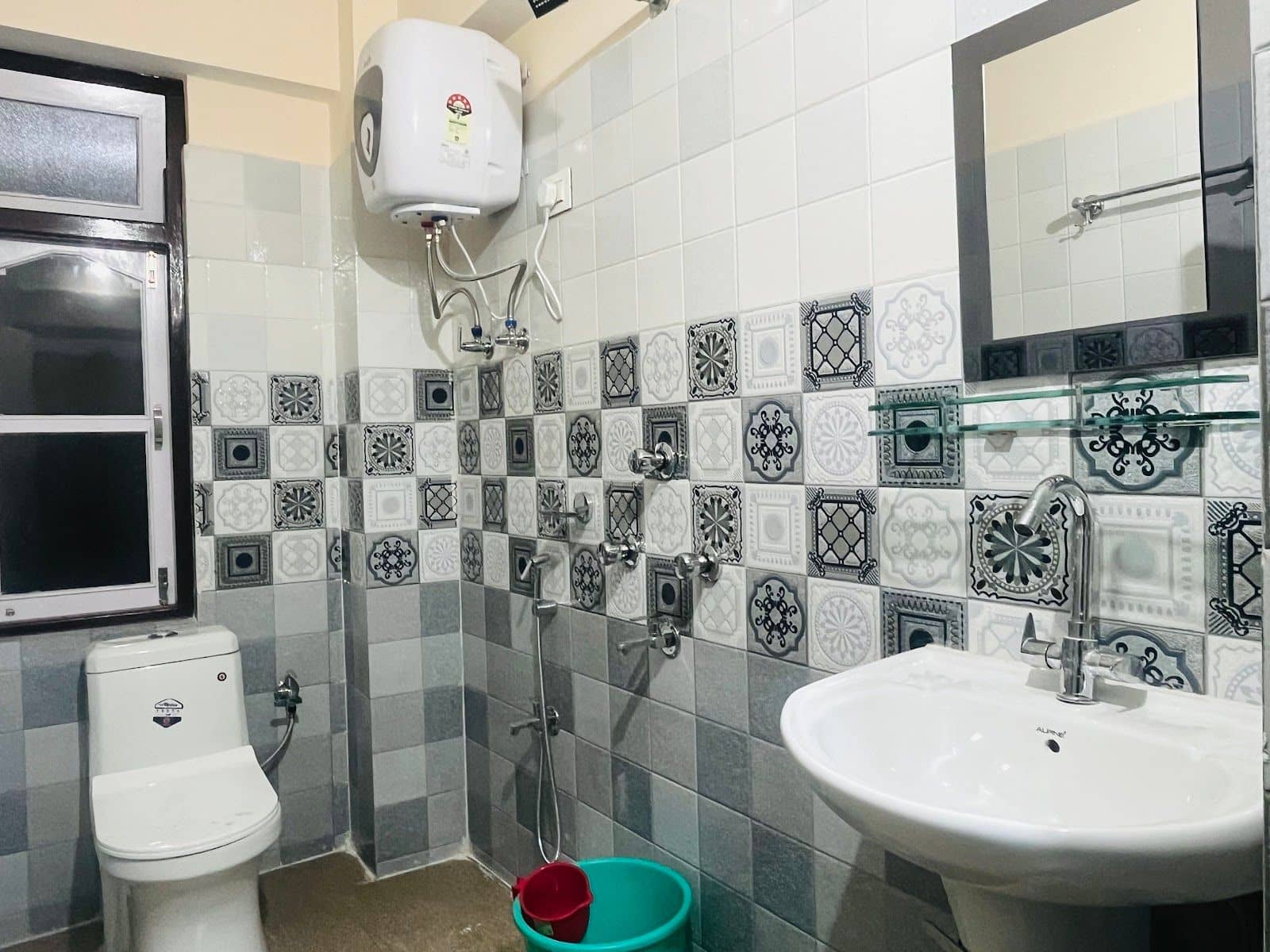 Mtn View Hotel w/Fireplace & Home Food - Lachen, Sikkim photo 4