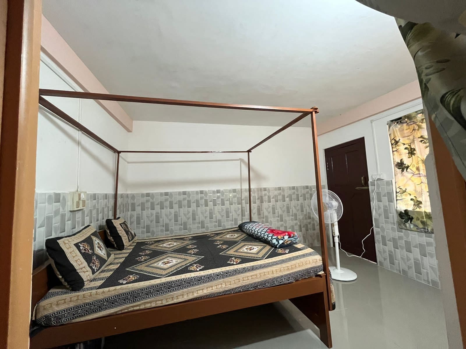 Adventure River Camp w/ Khasi Food, Mgl in Dawki 8