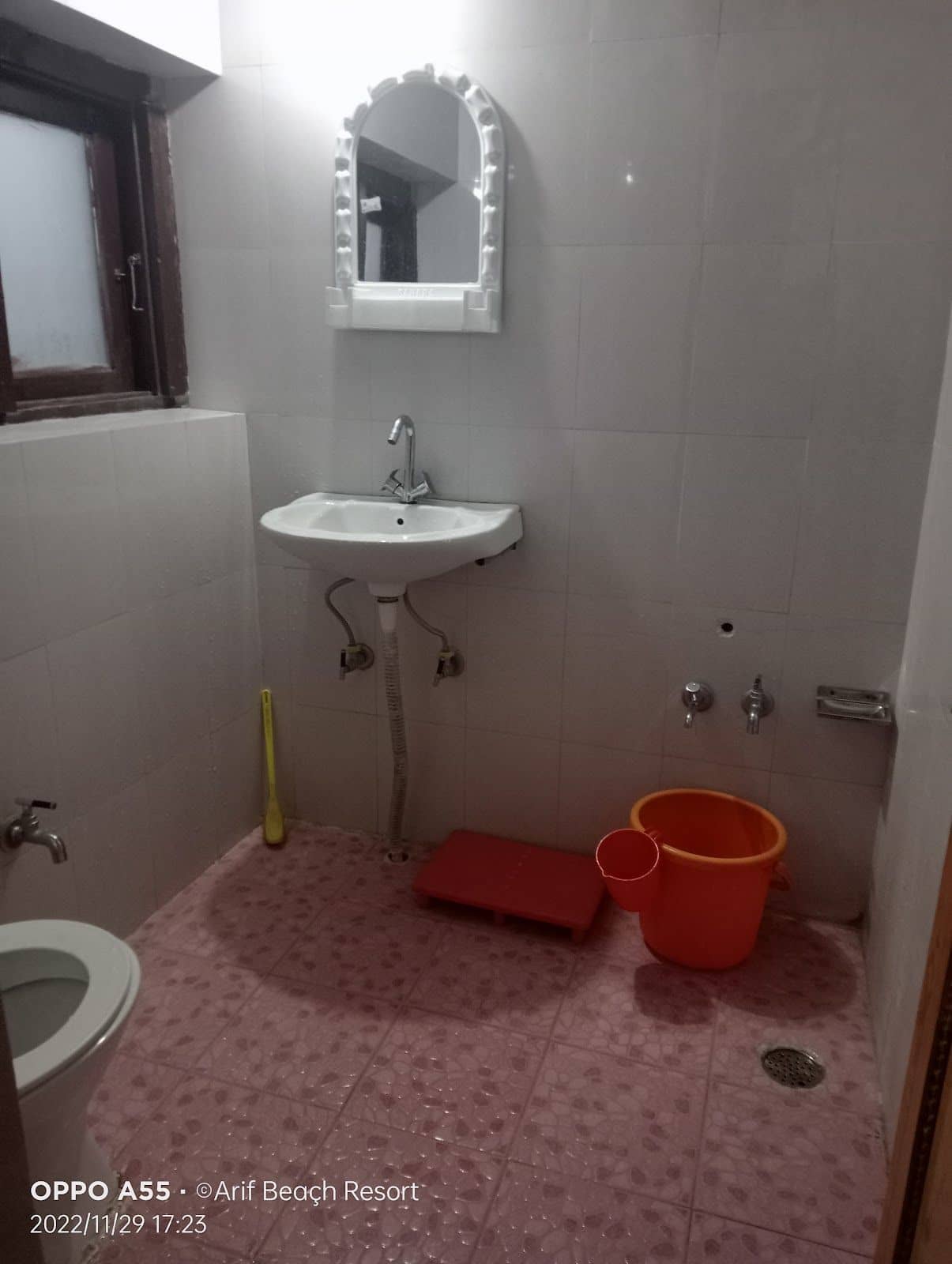 Riverside Bungalow w/ Mtn Views, JK - Pahalgam, Jammu & Kashmir photo 4