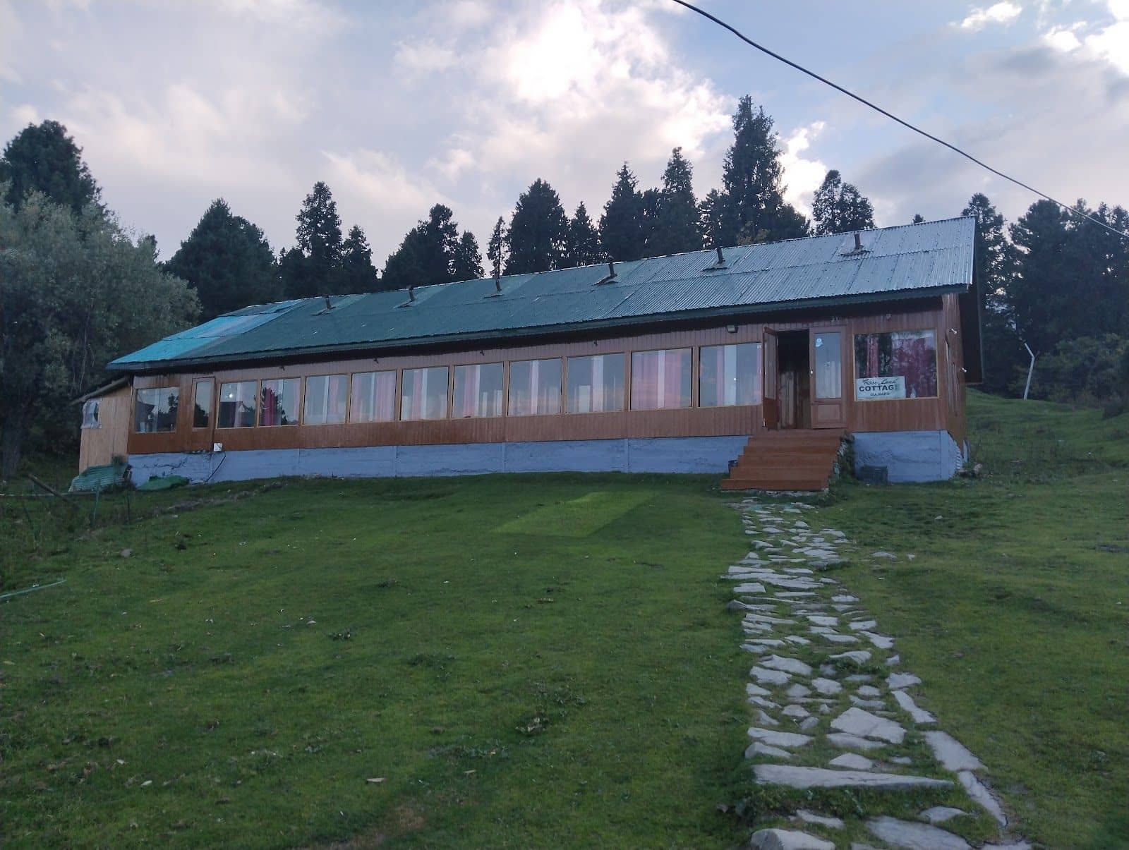 Homestay w/ Heated Beds & Ski Slopes, Jammu & Kashmir - Gulmarg, Jammu & Kashmir