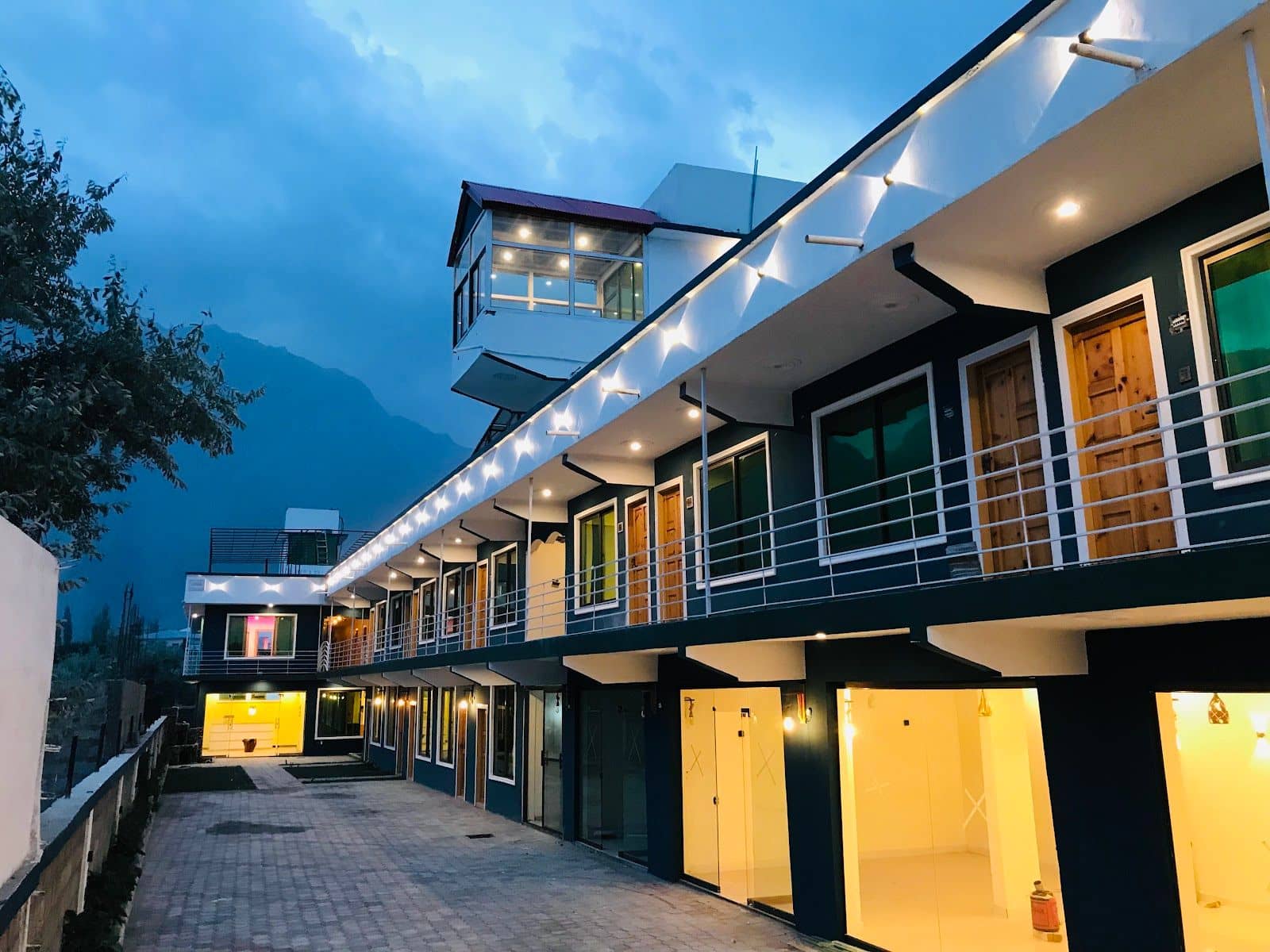 Central Hotel w/ Food & Views, Pakistan - Skardu, Skardu photo 5