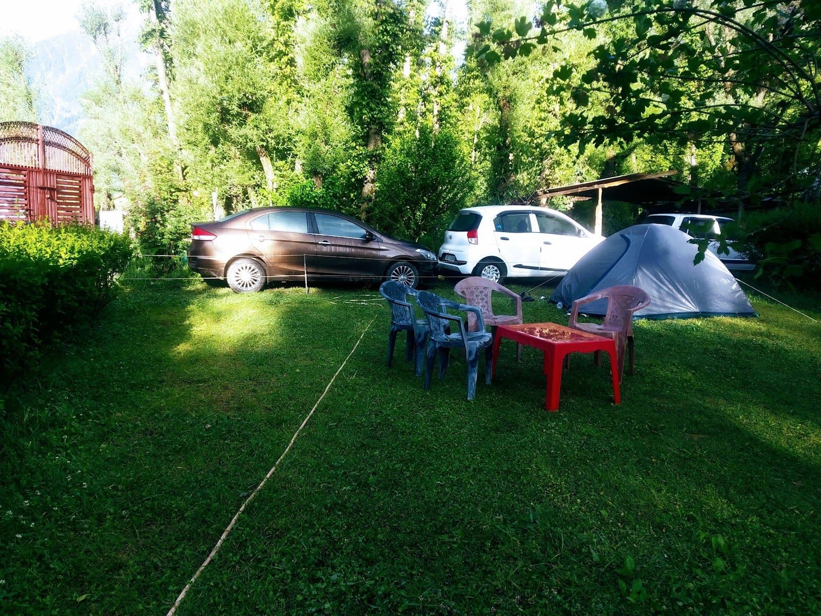 Spacious Homestay by the River, J&K in Jammu & Kashmir 8