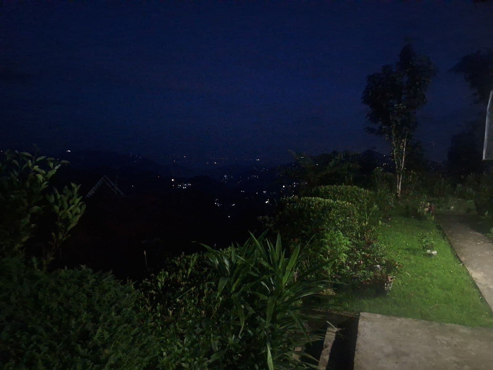 Escape to our hillside heaven in Takdah 8