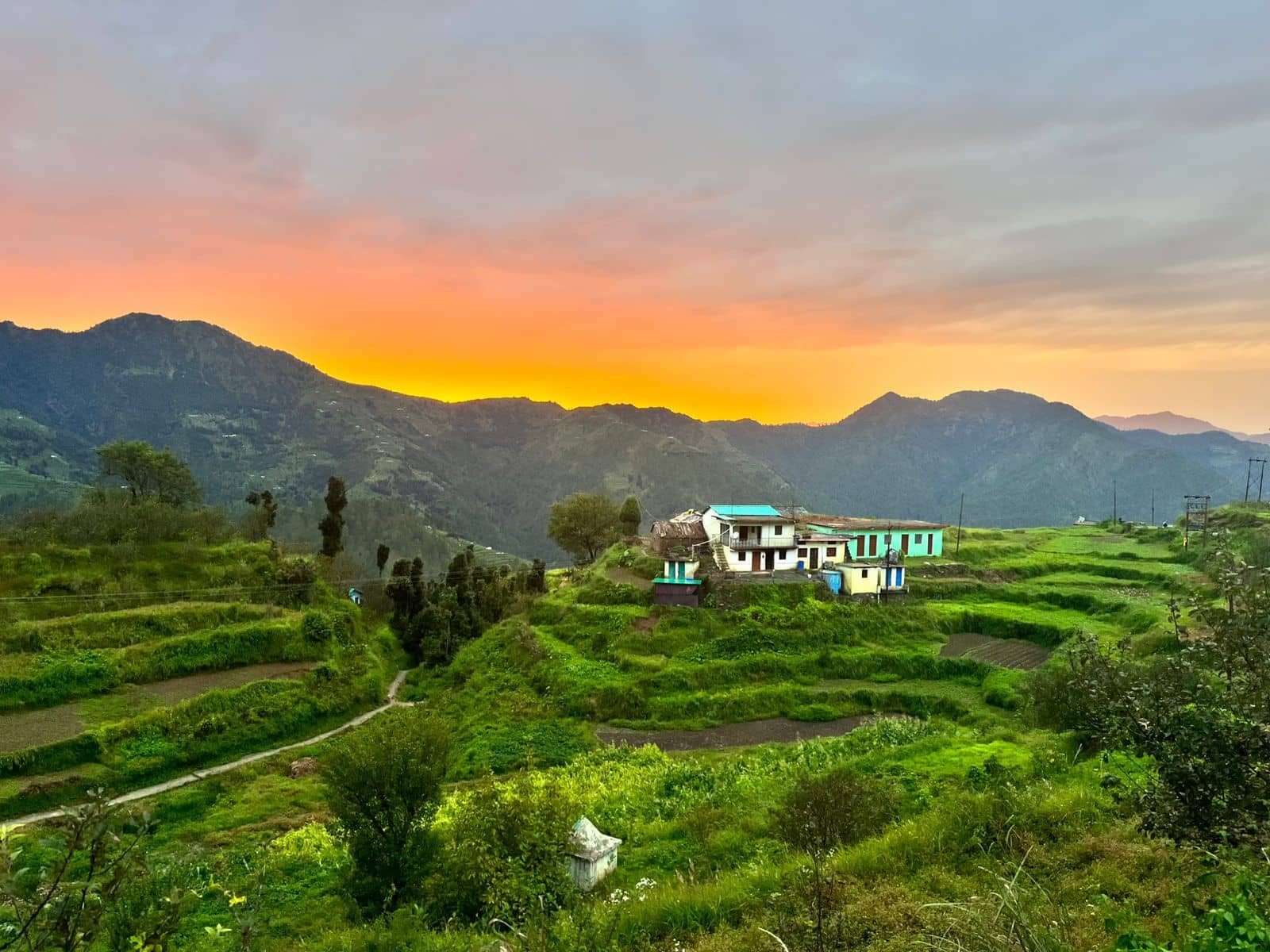 Hilltop Homestay w/ Views & Bonfire, UK - Jwarna, Uttarakhand photo 5