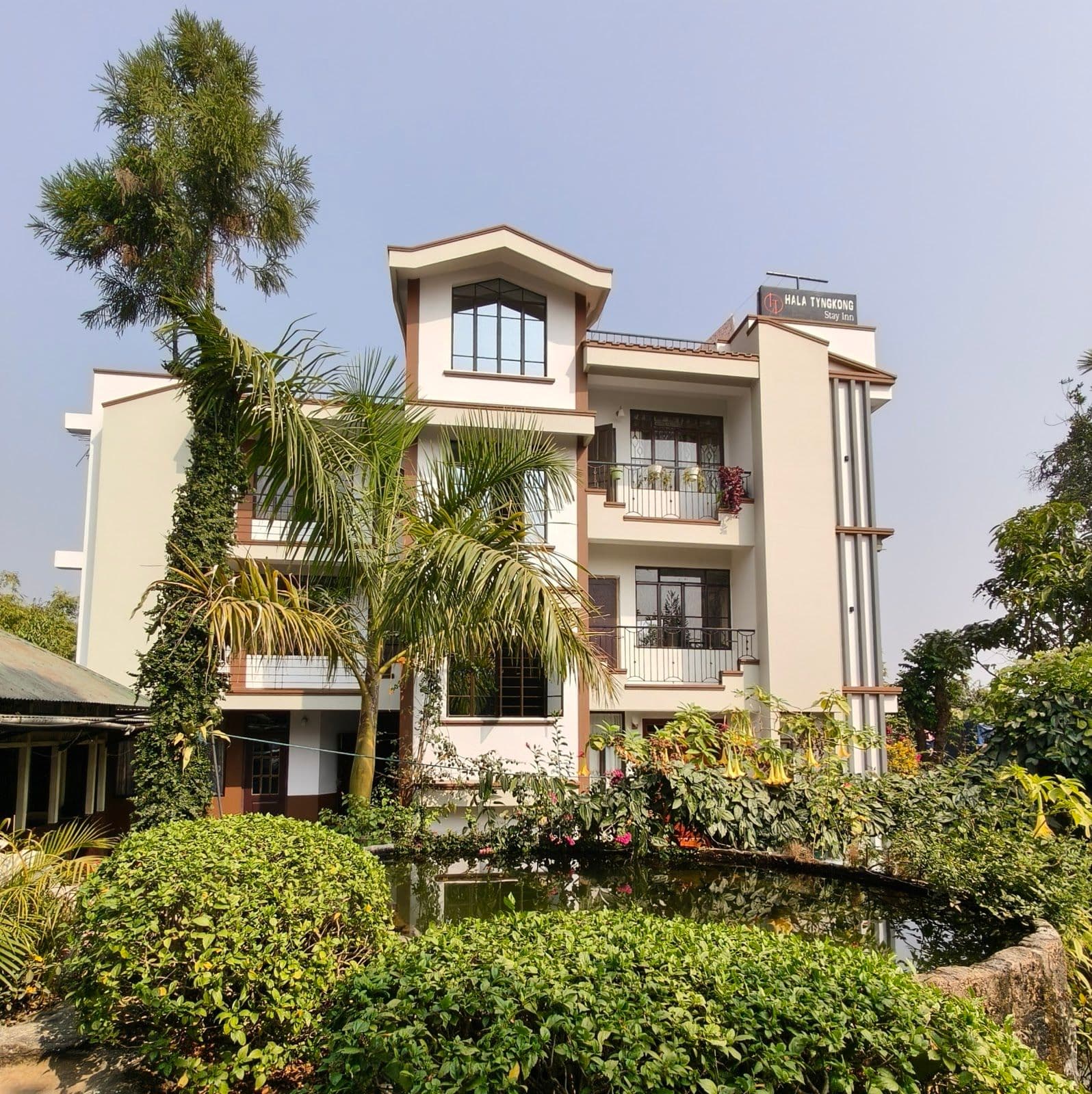 Cozy Mountain Homestay with Local Hospitality in Mawlynnong 1