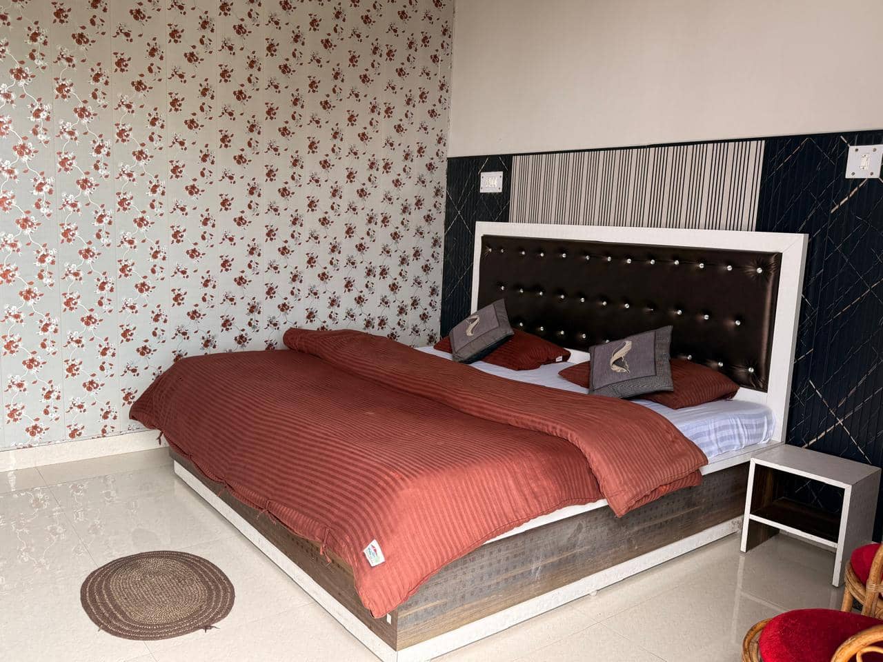 Cottage w/ Sunrise Views & Bonfire - Kanatal