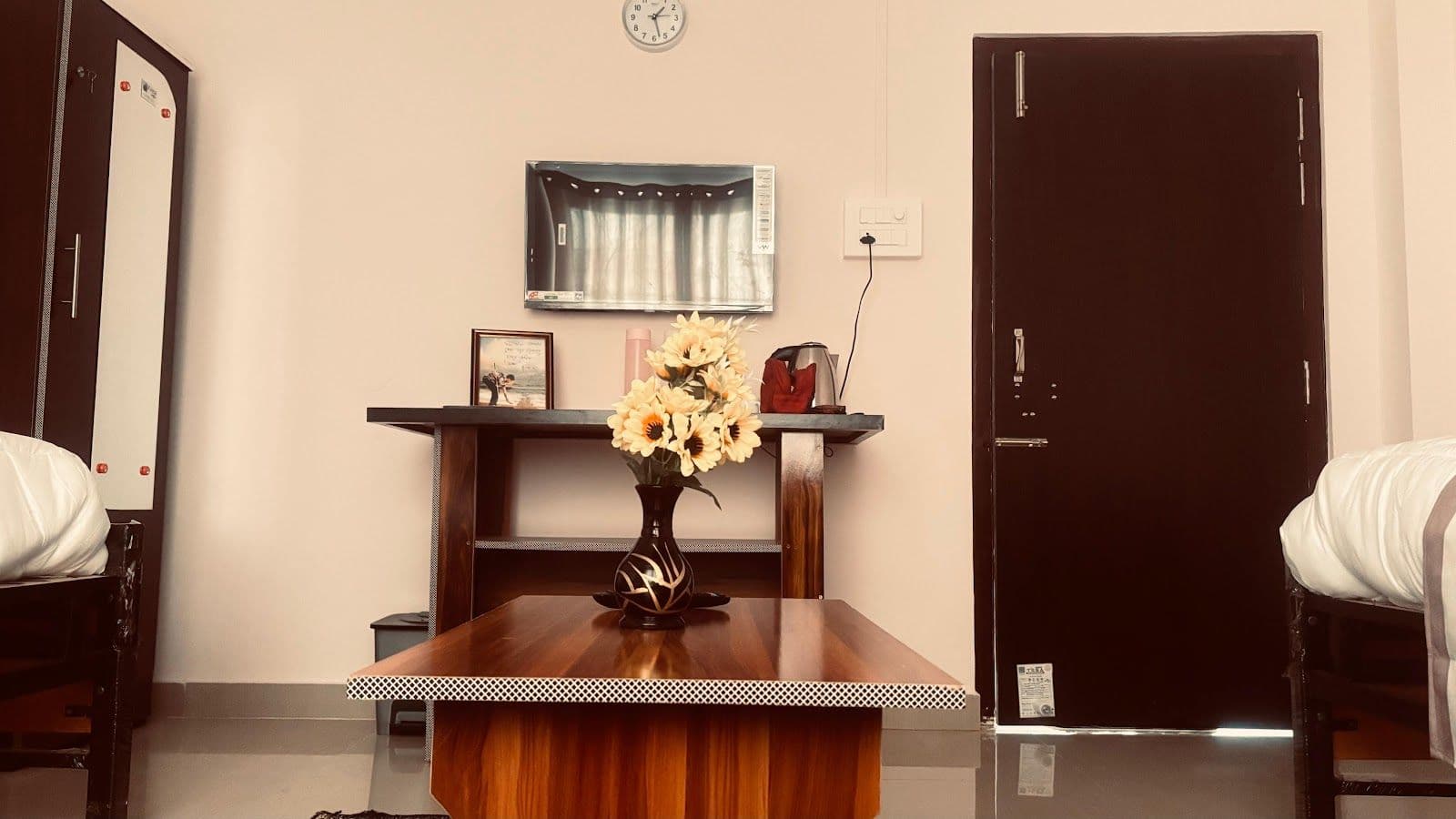 Super Comfy Homestay w/ Outstanding Hospitality in Jorhat, Assam 8