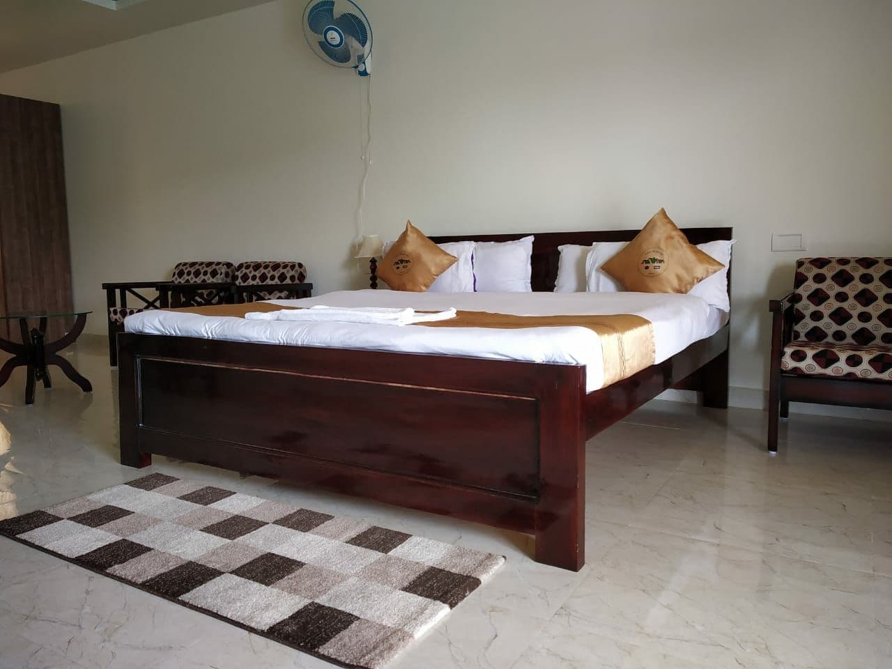 Serene Mountain Retreat with Mesmerizing Views in Cherrapunjee 2