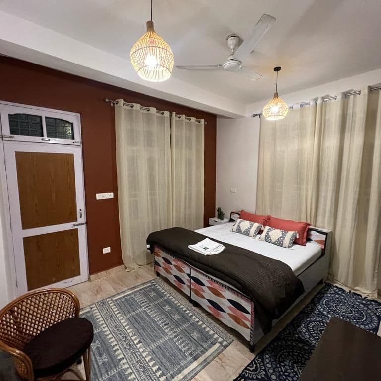 Homestay w/ Home Meals & Dog, HP in Bir, HP 2