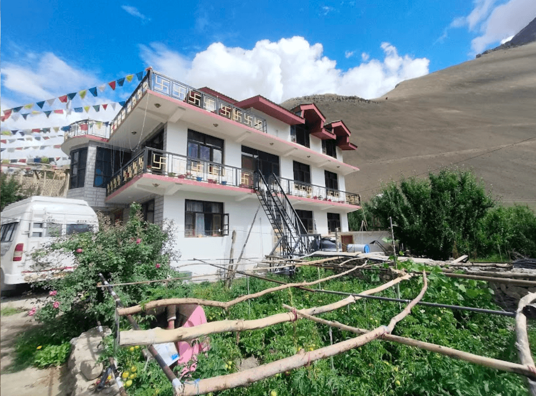 Mountain Homestay w/ Home Meals & Views, HP - Tabo, HP