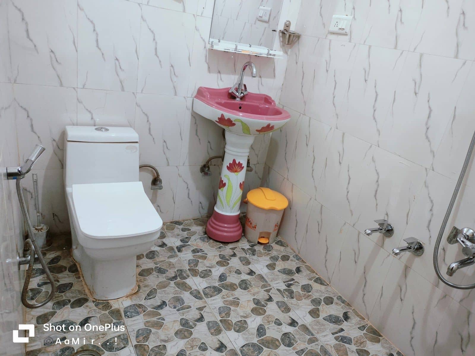 River View Homestay w/ Home Meals, Kashmir - Pahalgam, Kashmir photo 4