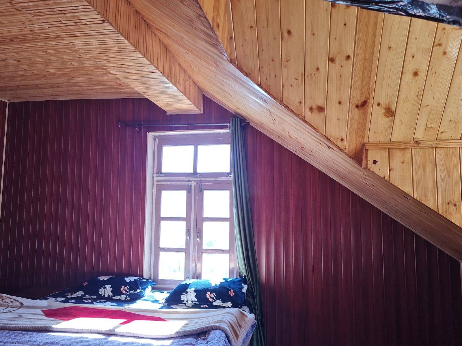 Mountain Homestay w/ Home Meals & Views, HP - Phunkiyar, HP photo 5