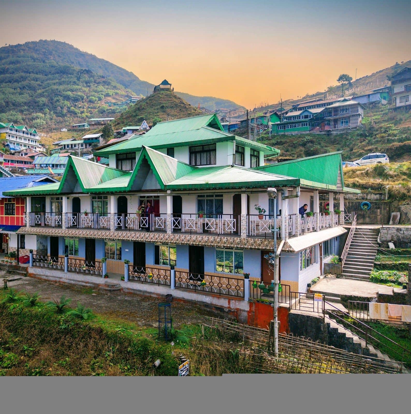 Scenic Mtn Homestay w/ Local Food & Bonfire, Sikkim - Sikkim, Zuluk photo 5