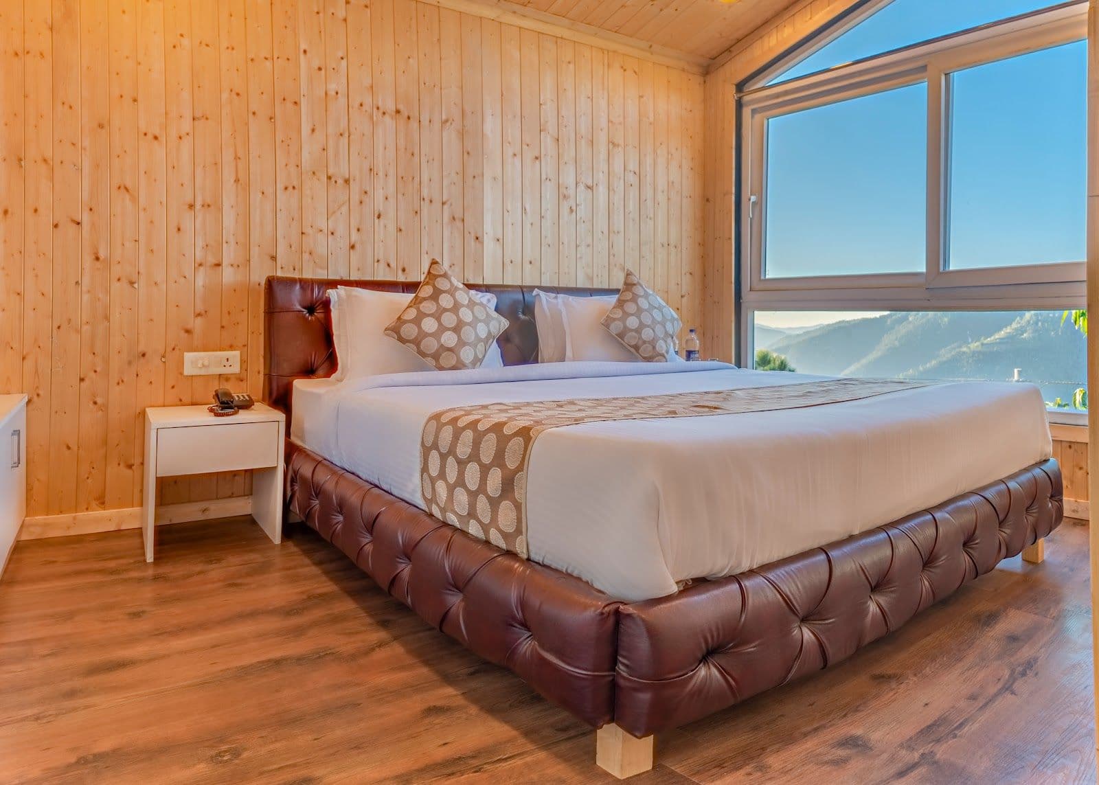 Mountain View Homestay w/ Pool & Bonfire, HP in Chail, HP 2