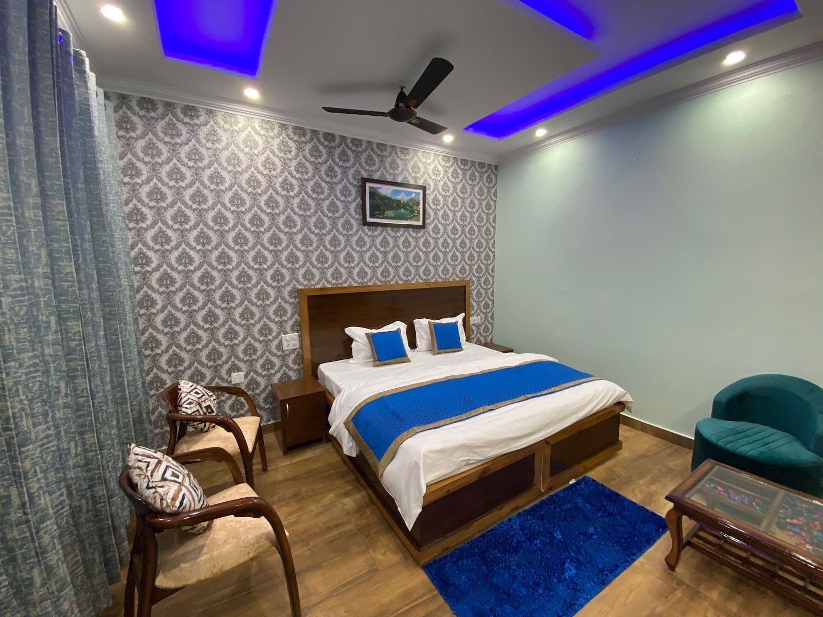 Hilltop Homestay w/ Fresh Meals & Valley Views, HP in Himachal Pradesh, Solan 2