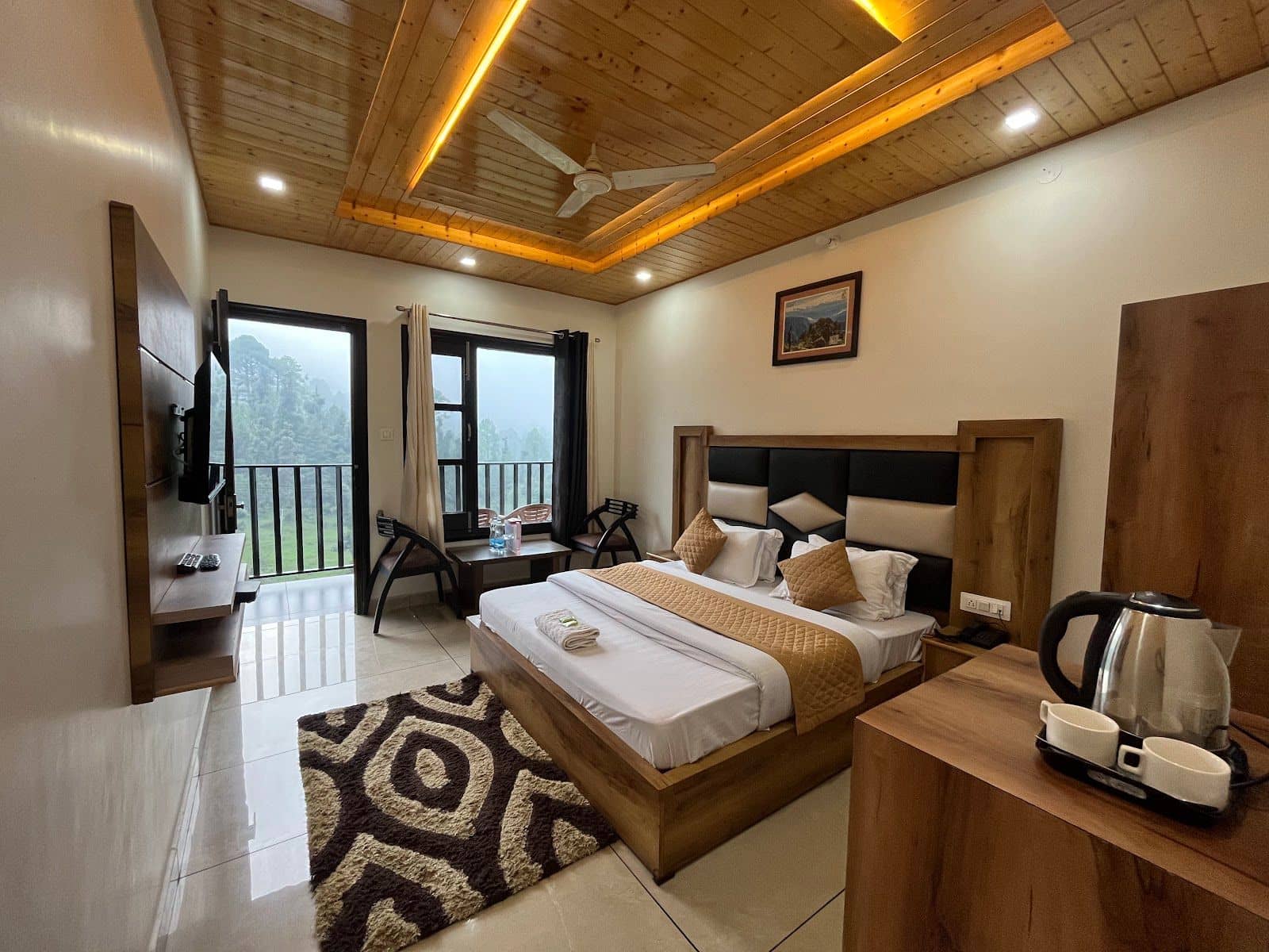 Plantation View Homestay, Ample Parking, HP - Pukhri, HP