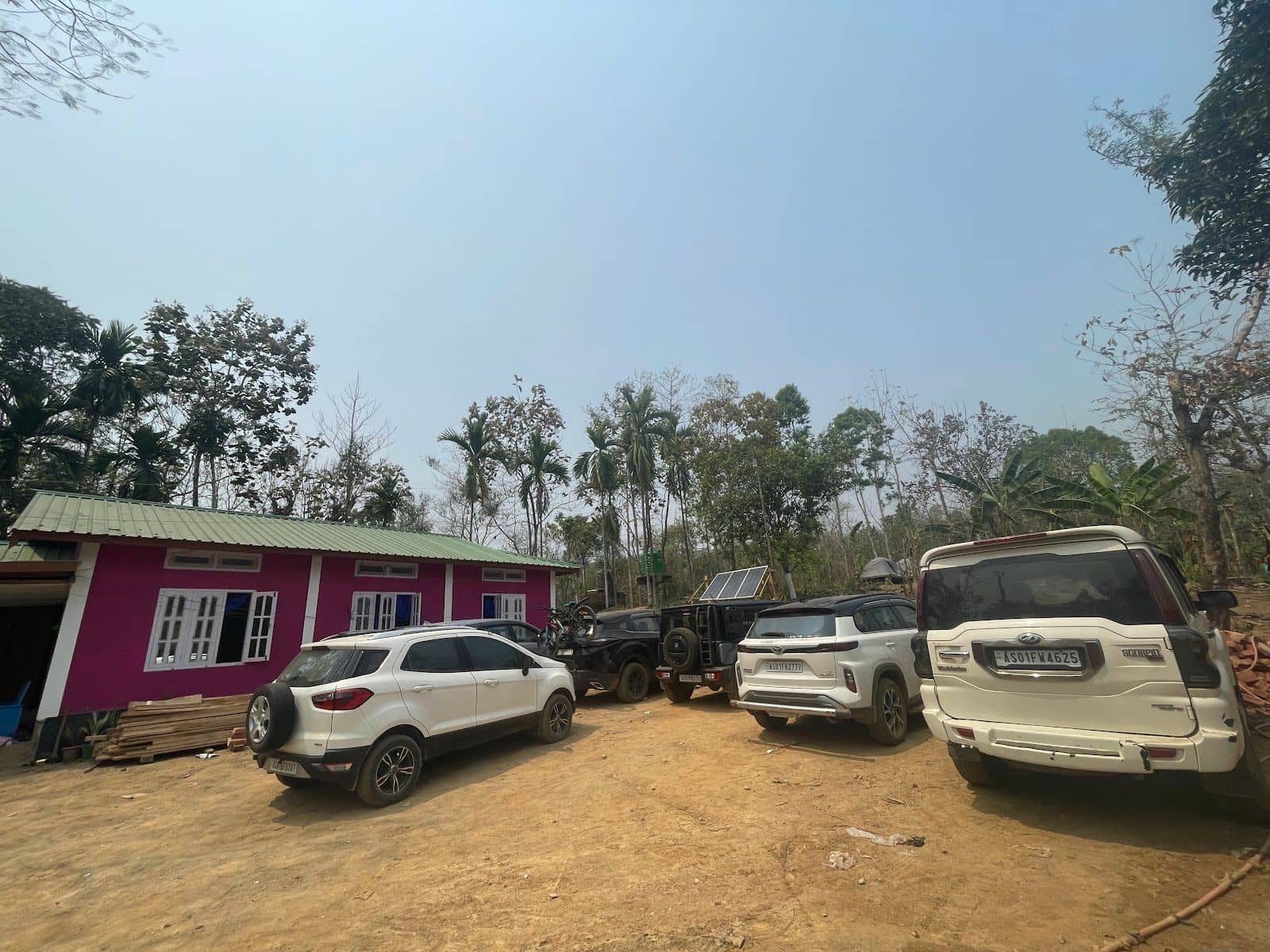 A Warm Welcome in the Hills - Warichora