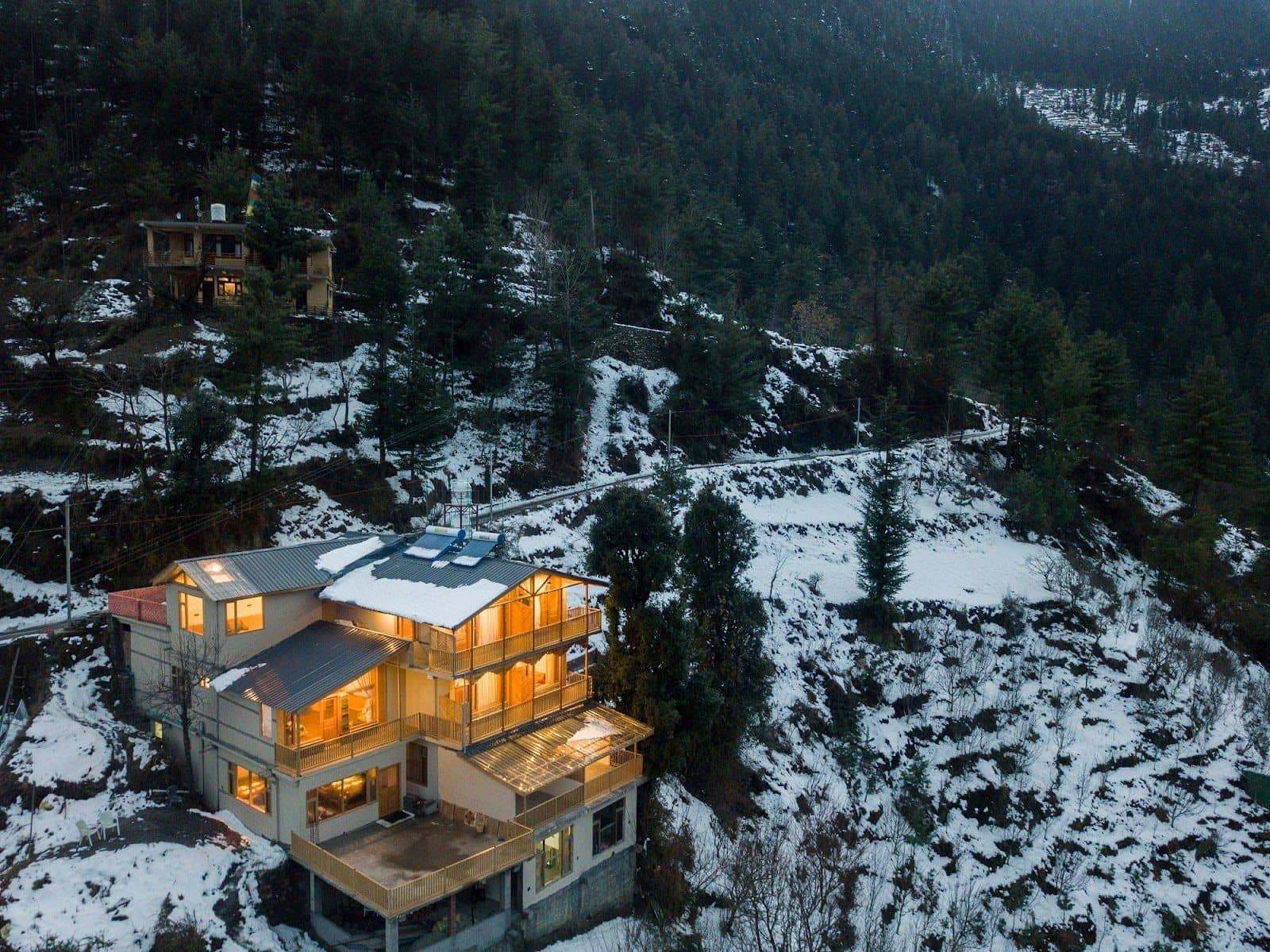 Hilltop Lodge w/ Mountain Views, HP - Jibhi, HP photo 5