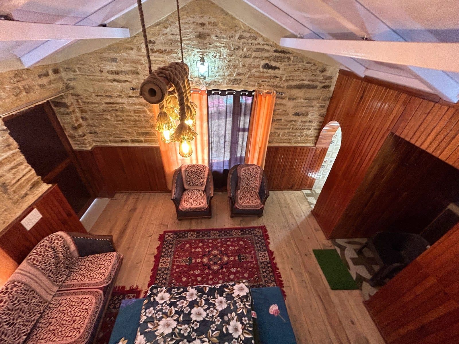 Hilltop Homestay w/ Valley Views & Home Meals in Berinag, Uttarakhand 5