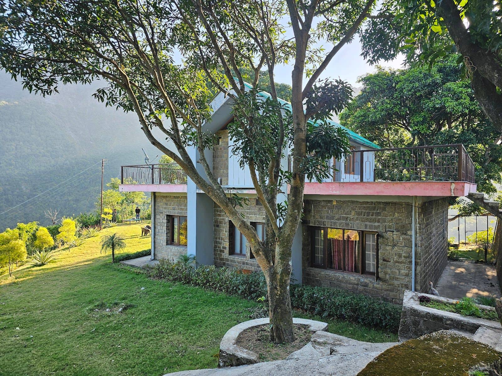 Pet-Friendly Homestay w/ Home Meals & Treks, UK - Kotabagh, Uttarakhand
