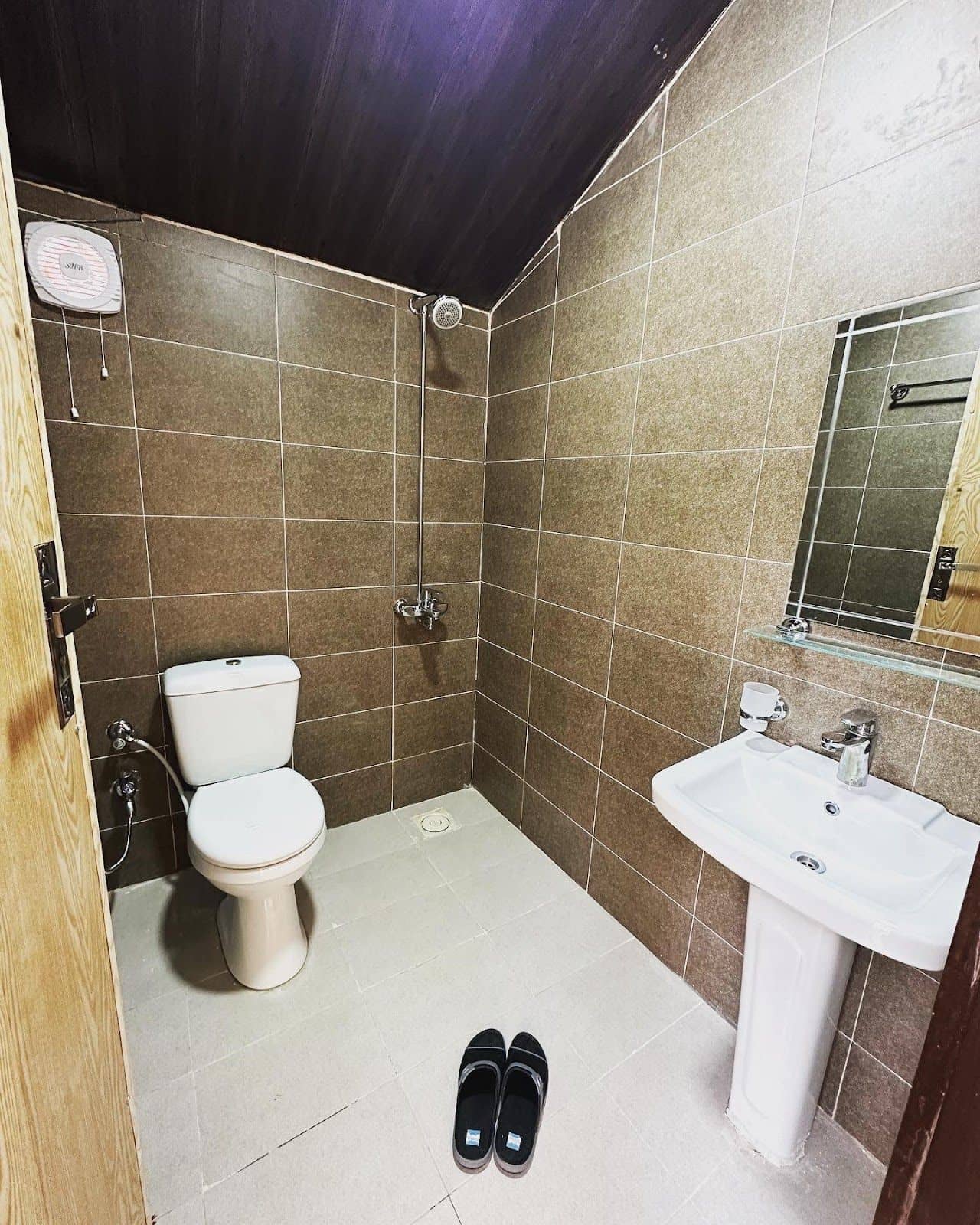 Modern w/ Mountain Views - Skardu, Skardu photo 5