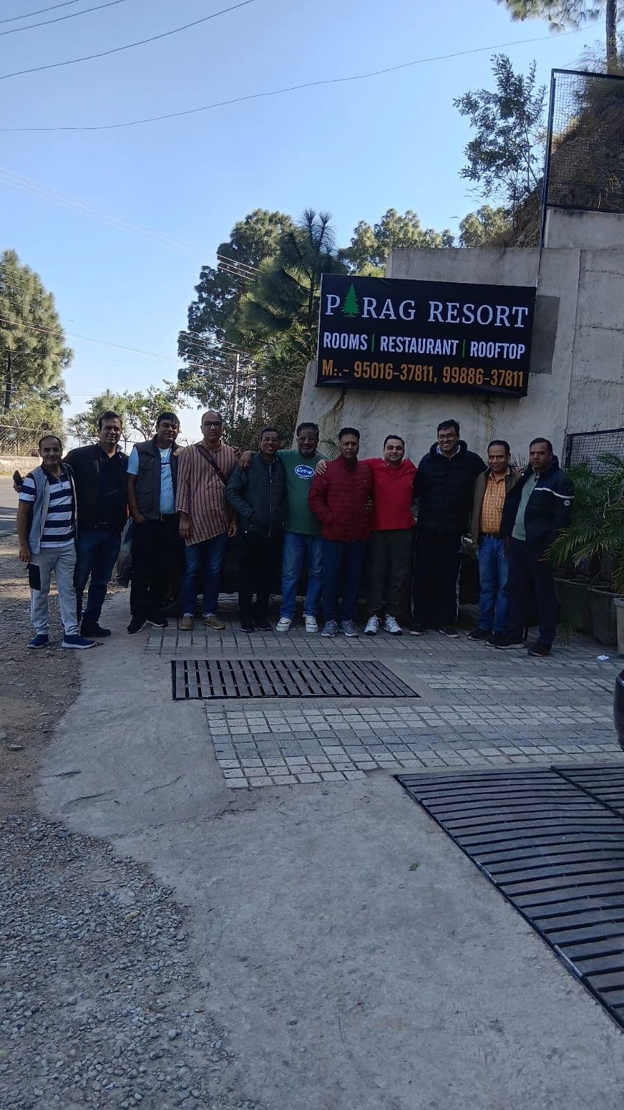 Hilltop Hotel w/ Valley Views & Service, HP in Gandhi Gram, HP 8