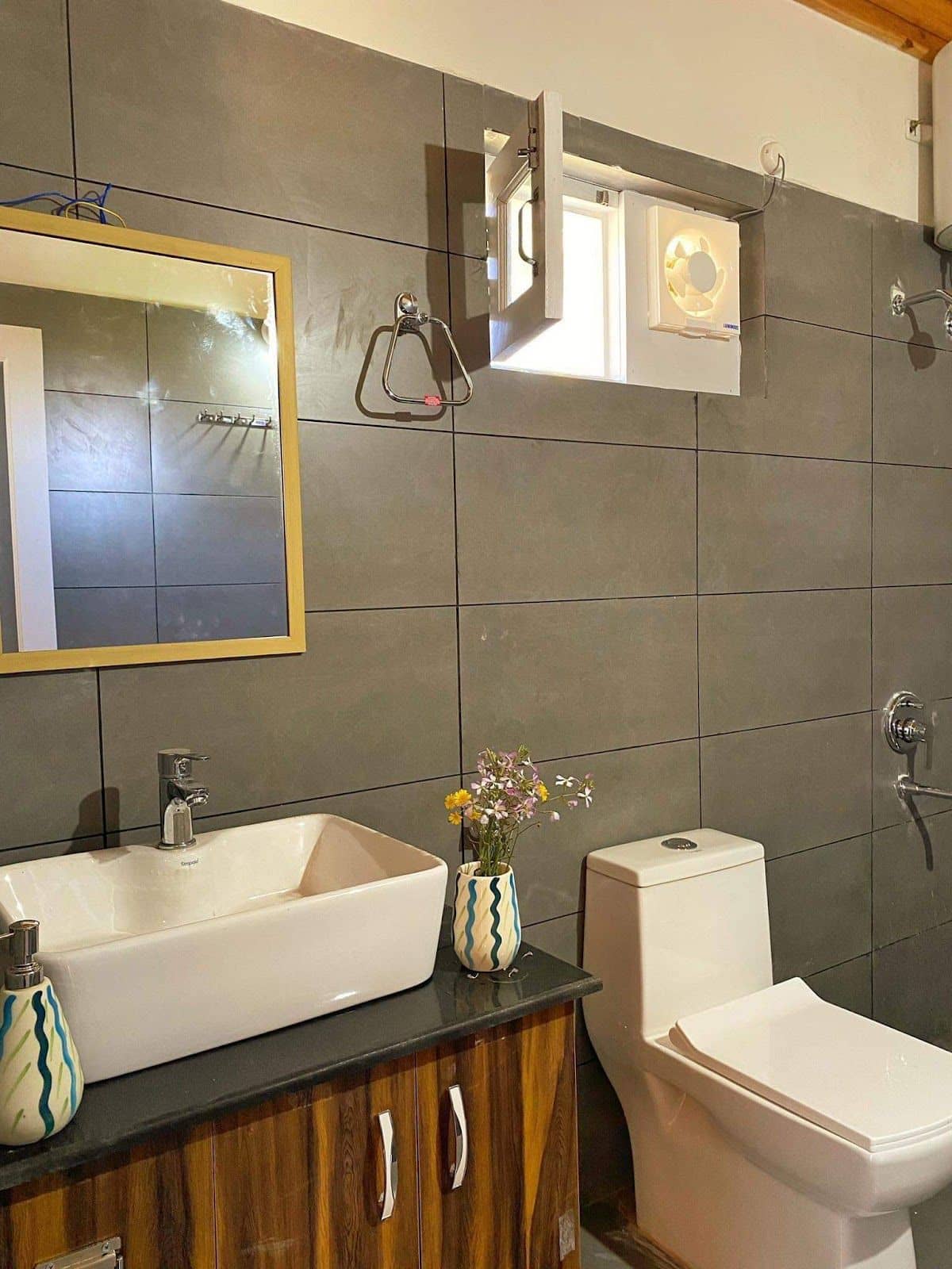 Cottage w/ Peak Views & Home Meals, UK - Lamgara, Uttarakhand photo 4