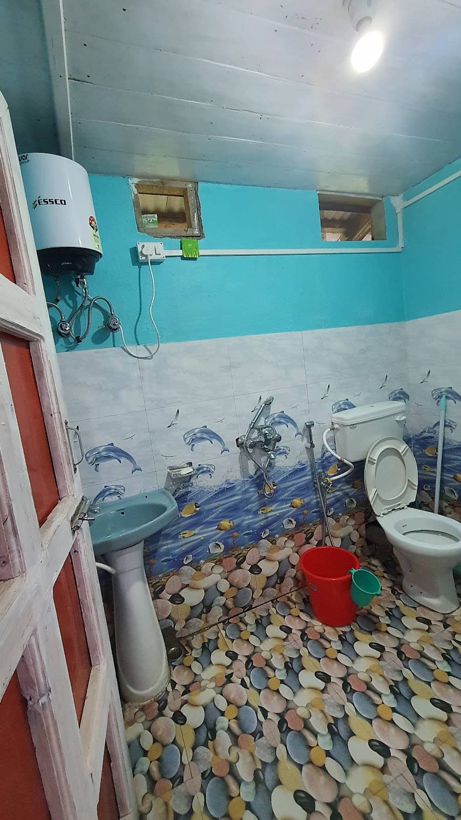 Charming Hillside Retreat w/ yum meals - Bengal photo 4